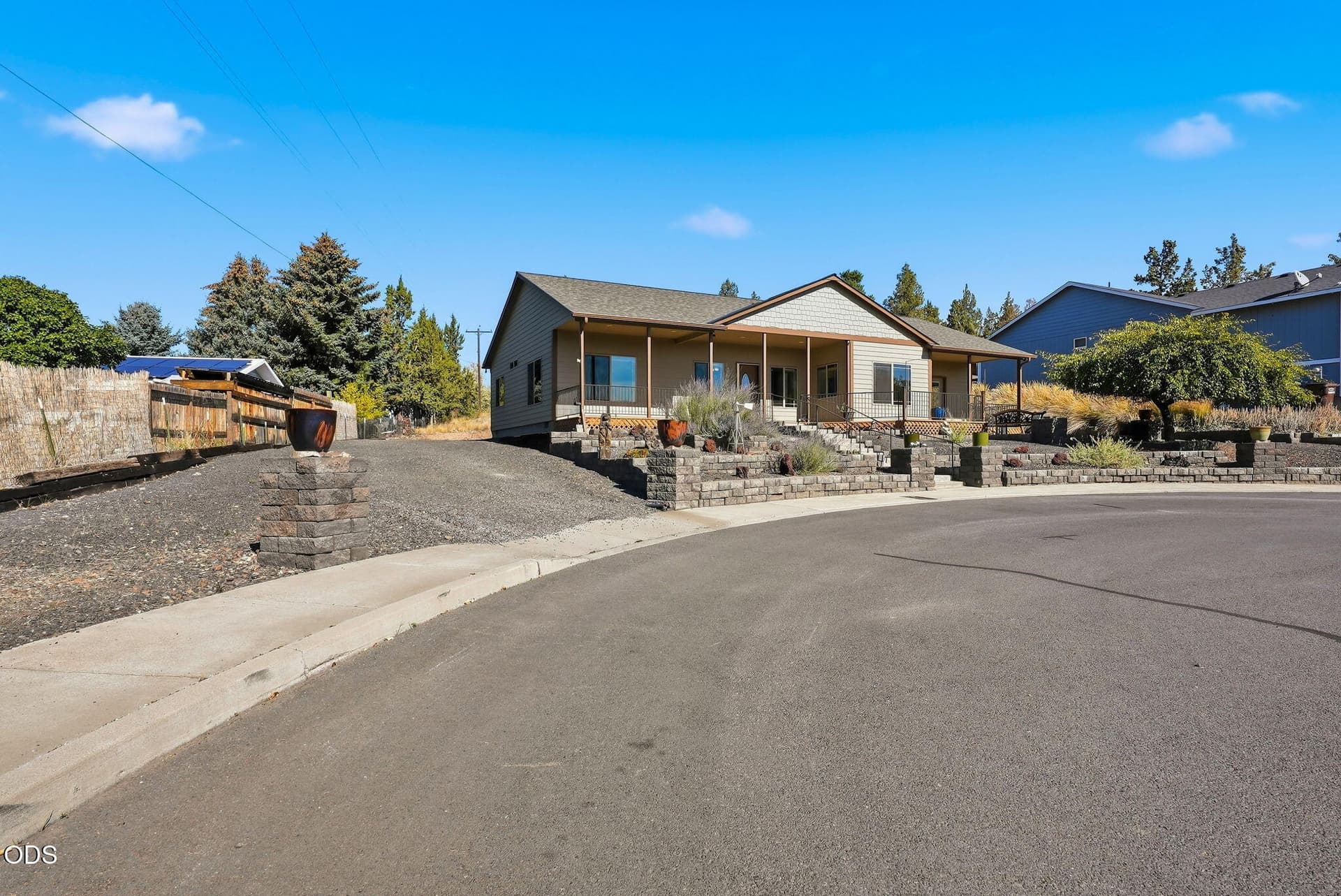 4-web-or-mls-Riley-Visuals-4. Photo 4 of 46, 2451 NE Bobbi Place, Prineville, OR 97754