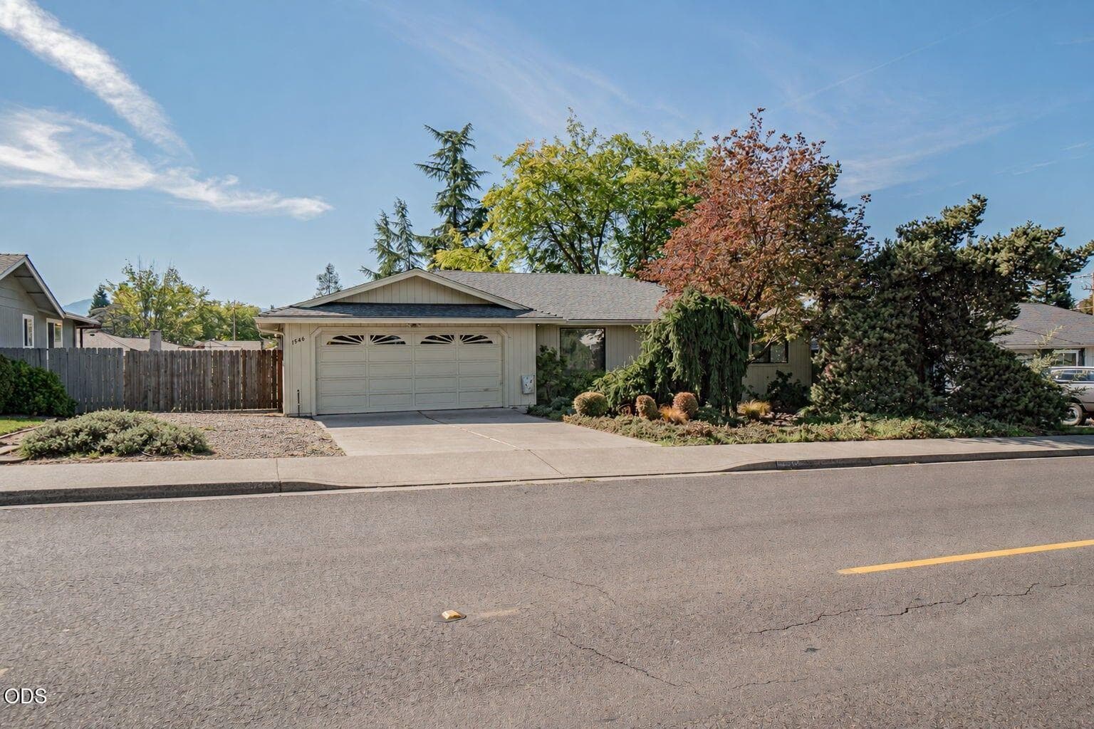 6-web-or-mls-Front. Photo 1 of 26, 1546 Roberts Road, Medford, OR 97504