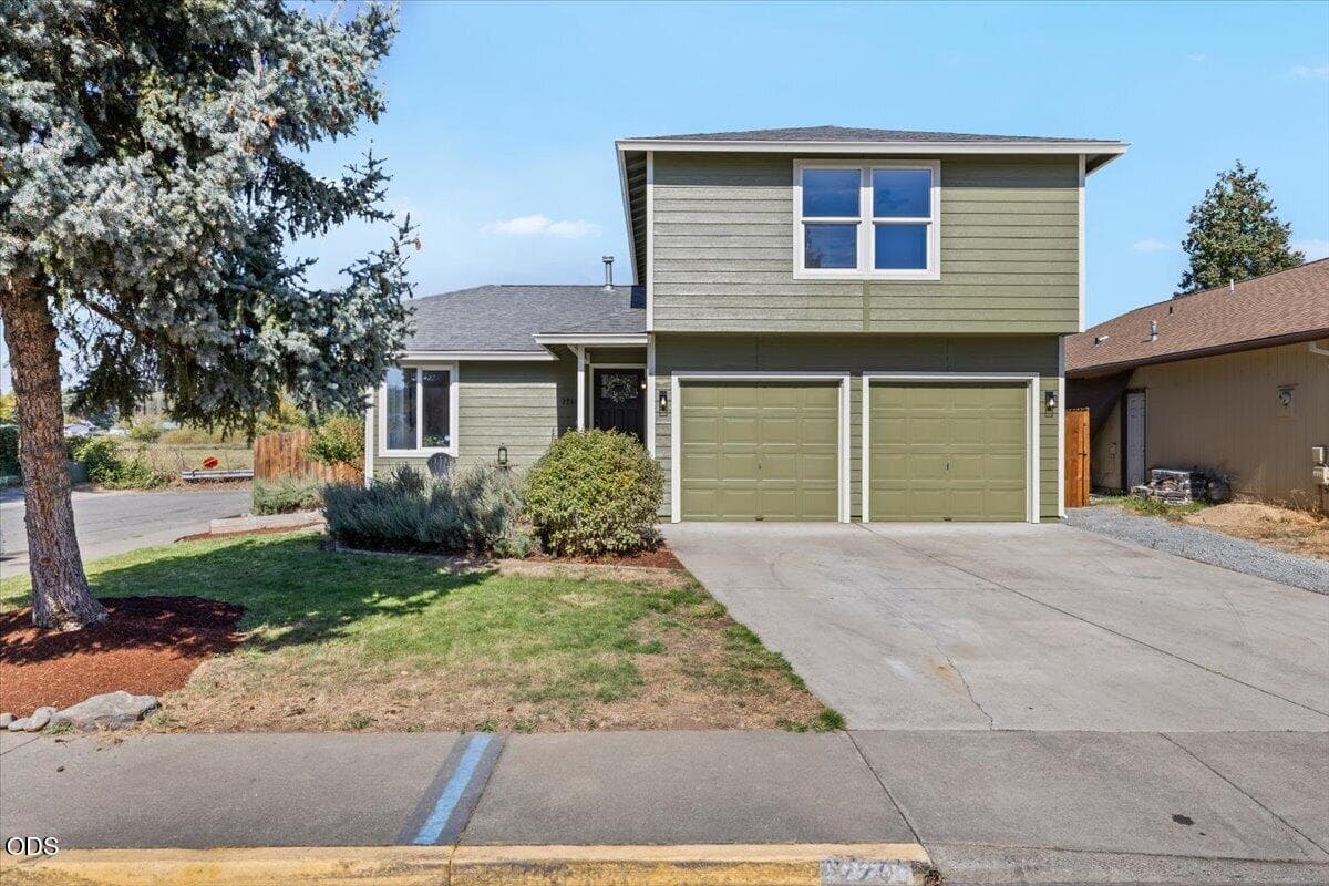 01-CI_3660. Photo 4 of 31, 2240 SW Judy Lane, Grants Pass, OR 97526