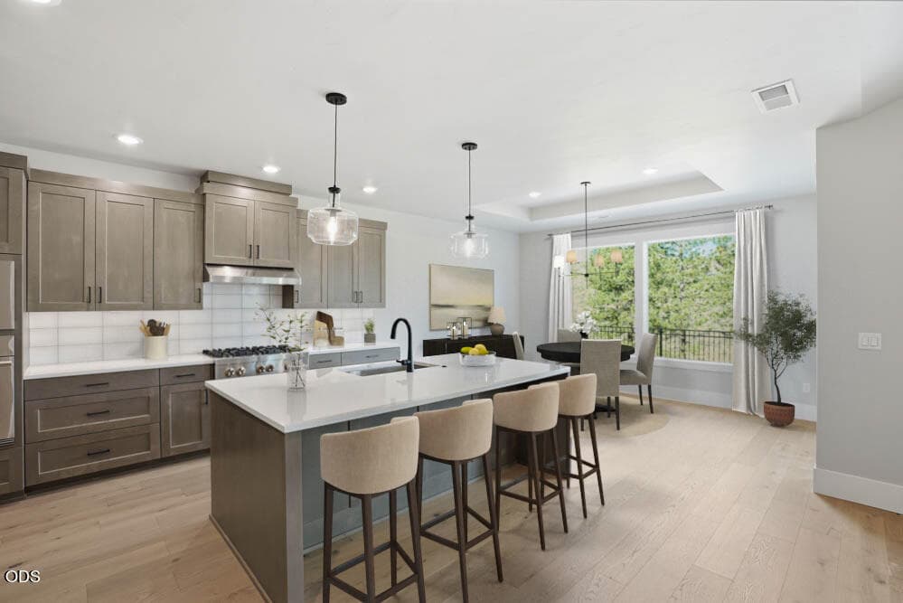 CL04-Malone-F-Signature-DiningRoom. Photo 2 of 14, 1319 NW Ochoa Drive, Bend, OR 97703