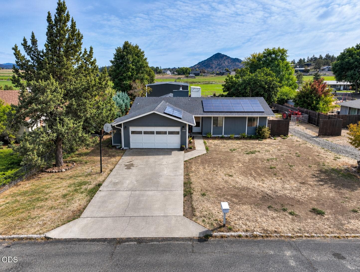 Tennessee Primary Picture. Photo 1 of 69, 3098 NE Tennessee Lane, Prineville, OR 97754