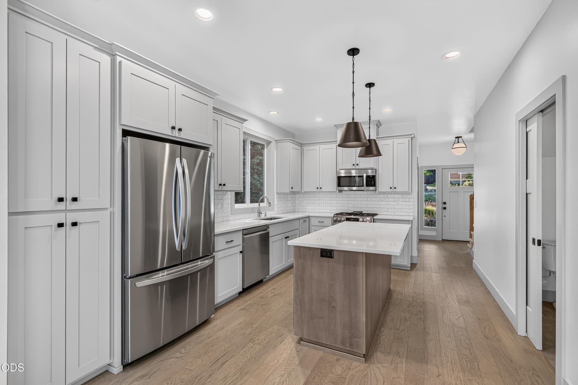 Kitchen. Photo 5 of 32, 359 Otis Street, Ashland, OR 97520
