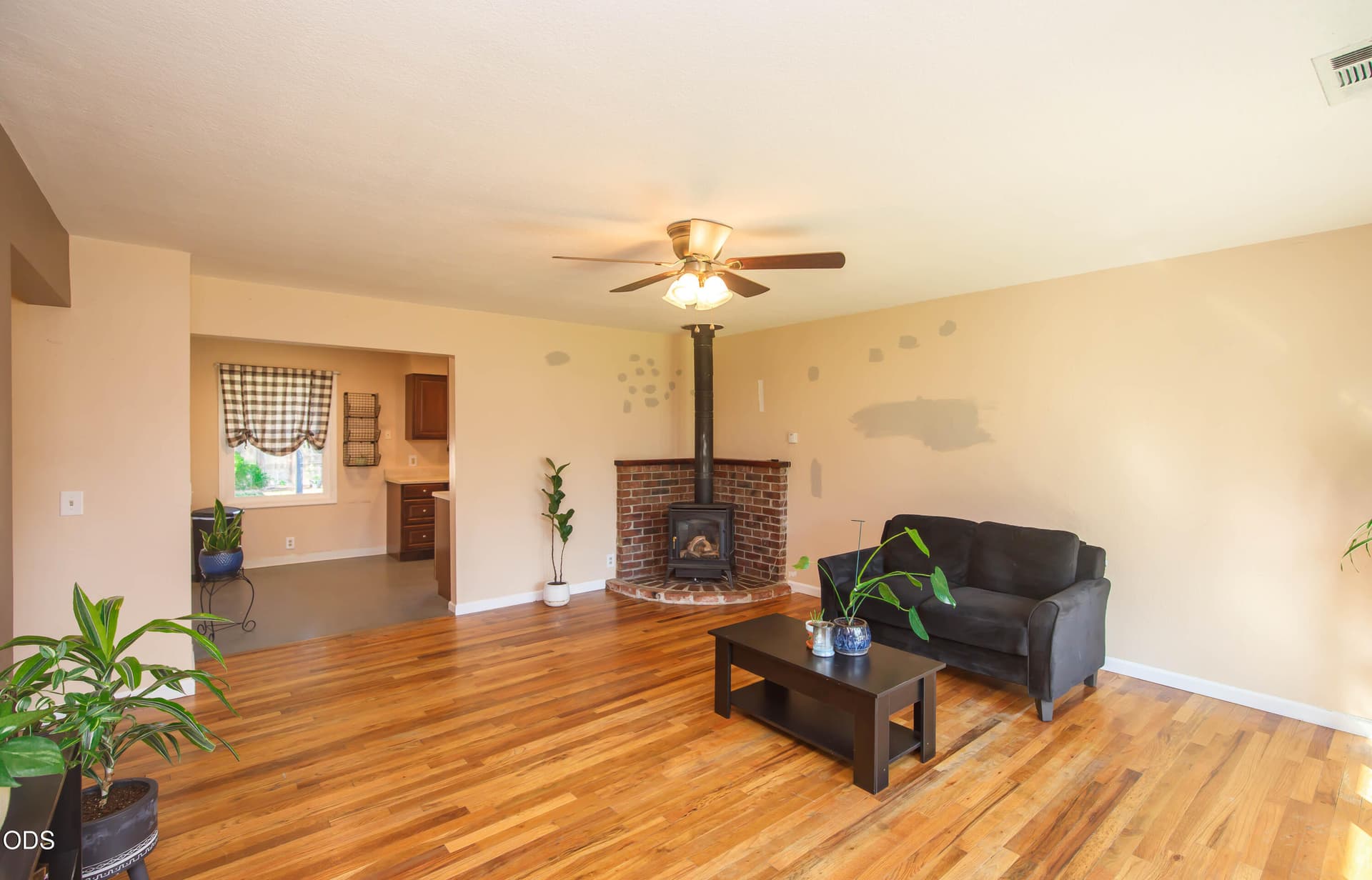 Living Room & Freestanding Gas Stove. Photo 4 of 20, 716 Hamilton Street, Medford, OR 97501