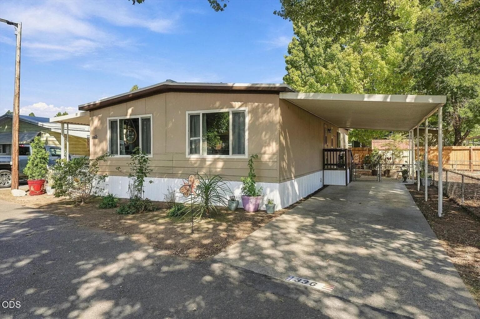 2. Photo 2 of 25, 336 Beechwood Drive, Grants Pass, OR 97526