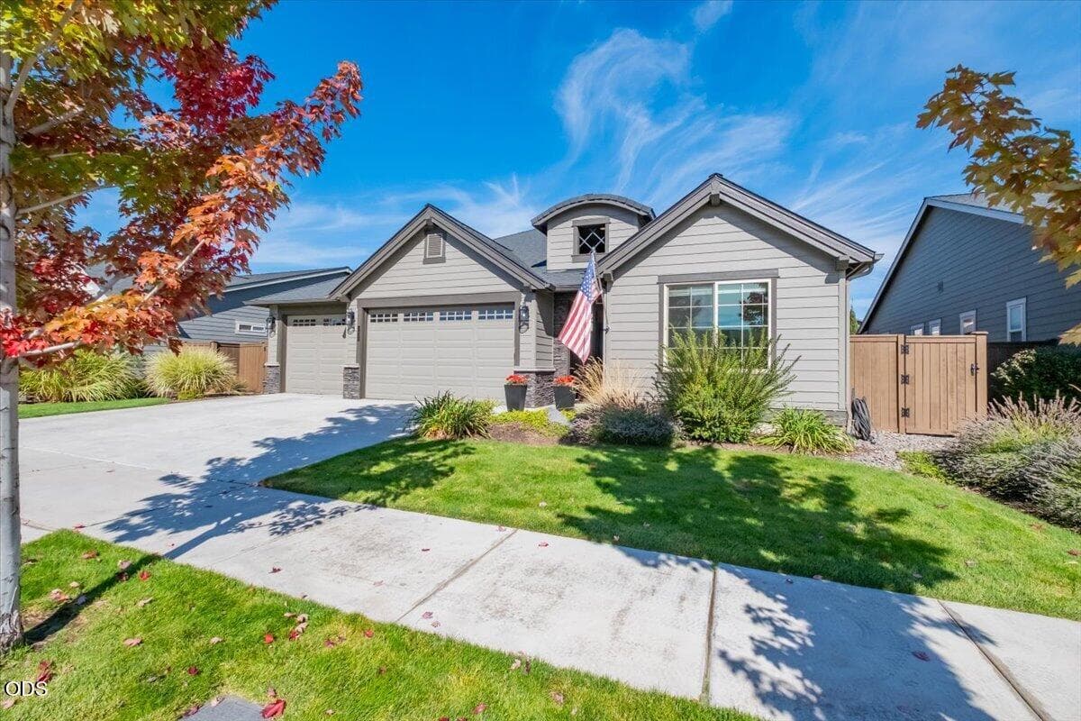 01-MIT-3. Photo 2 of 50, 3635 SW Badger Court, Redmond, OR 97756