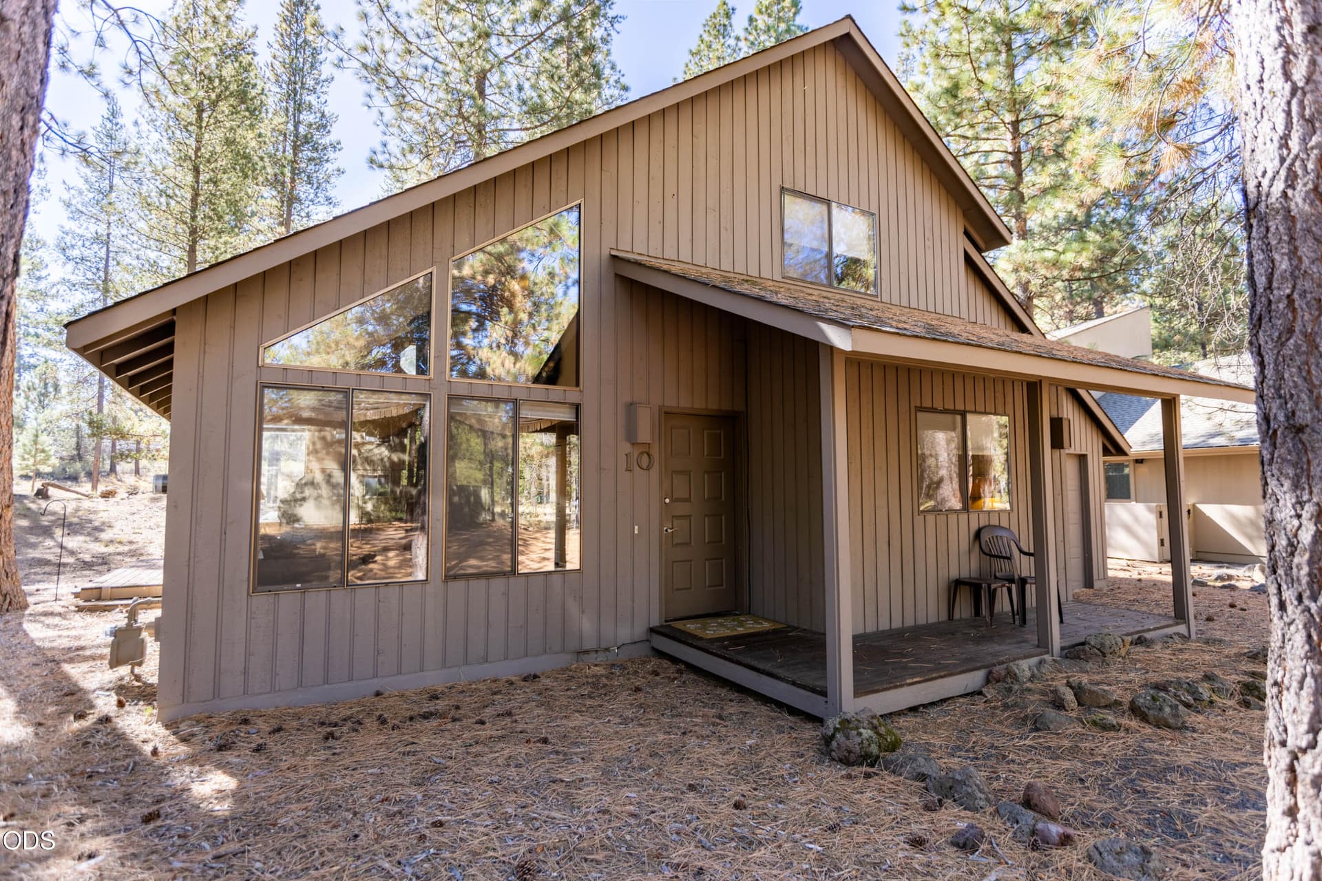 2. Photo 2 of 36, 10 Ashwood Lane, Bend, OR 97707