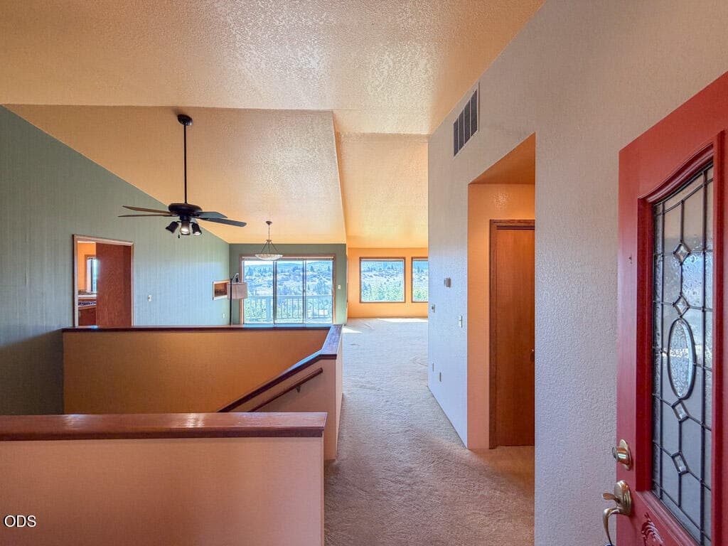 5. Photo 5 of 69, 1640 Ridgecrest Drive, Klamath Falls, OR 97601
