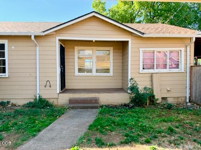 IMG_0048. Photo 3 of 37, 2922 Walnut Avenue, Grants Pass, OR 97527