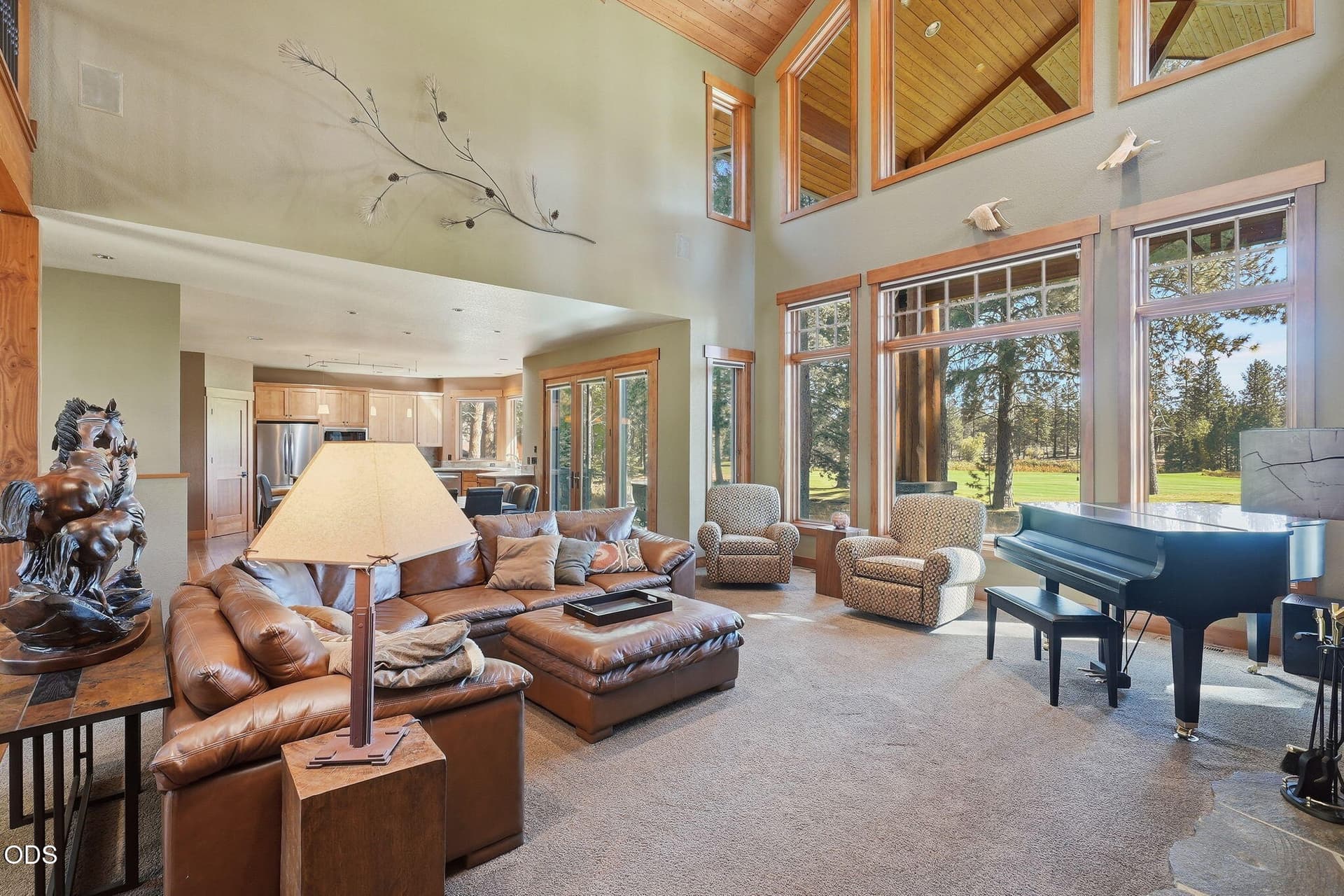 6-web-or-mls-Riley-Visuals-6. Photo 5 of 65, 17111 Lady Caroline Drive, Sisters, OR 97759
