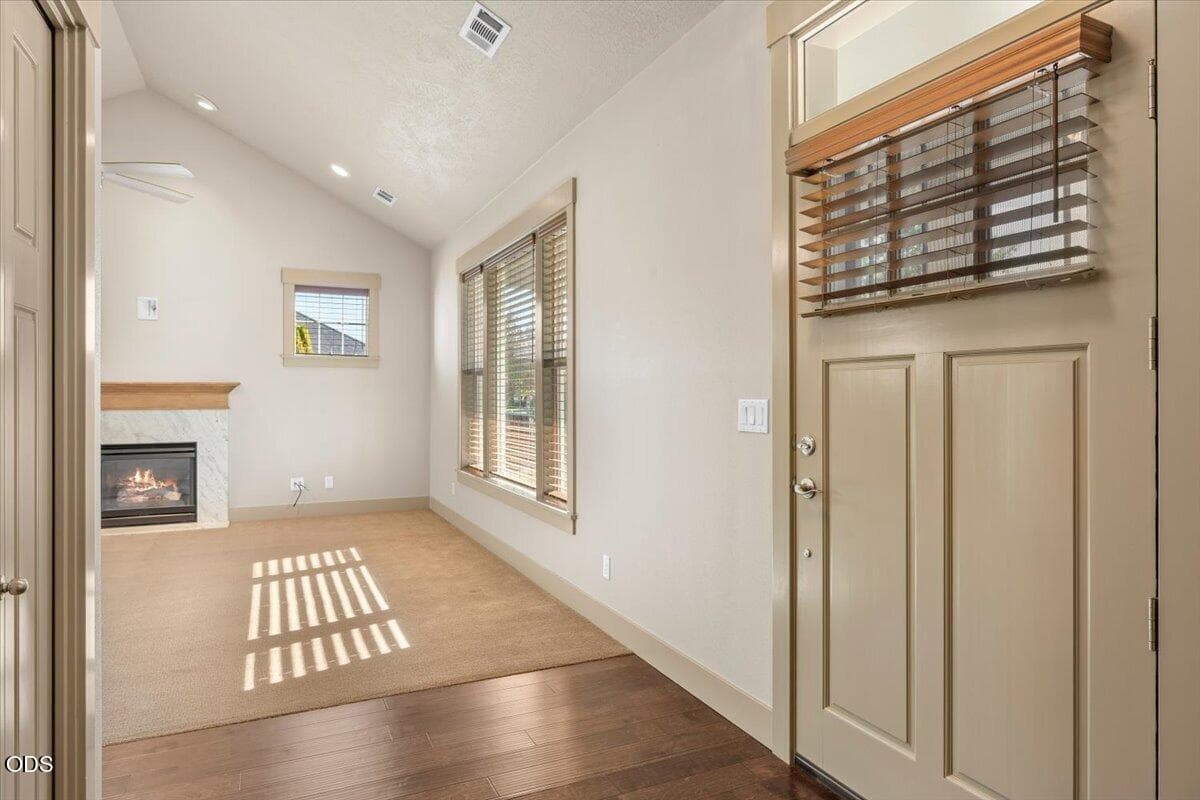 Entry. Photo 5 of 40, 510 Stone Pointe Drive, Central Point, OR 97502
