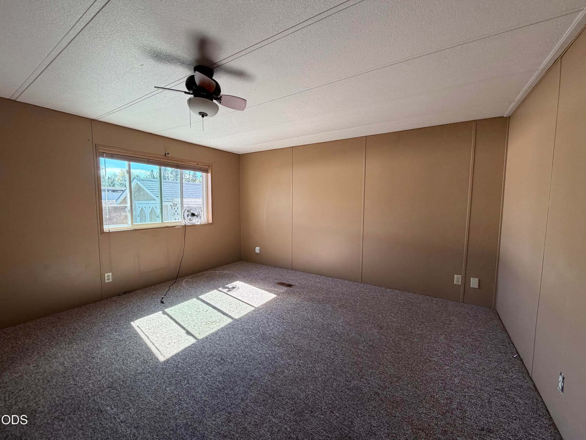 IMG_4212. Photo 4 of 14, 2325 NW Highland Avenue Unit 51, Grants Pass, OR 97526