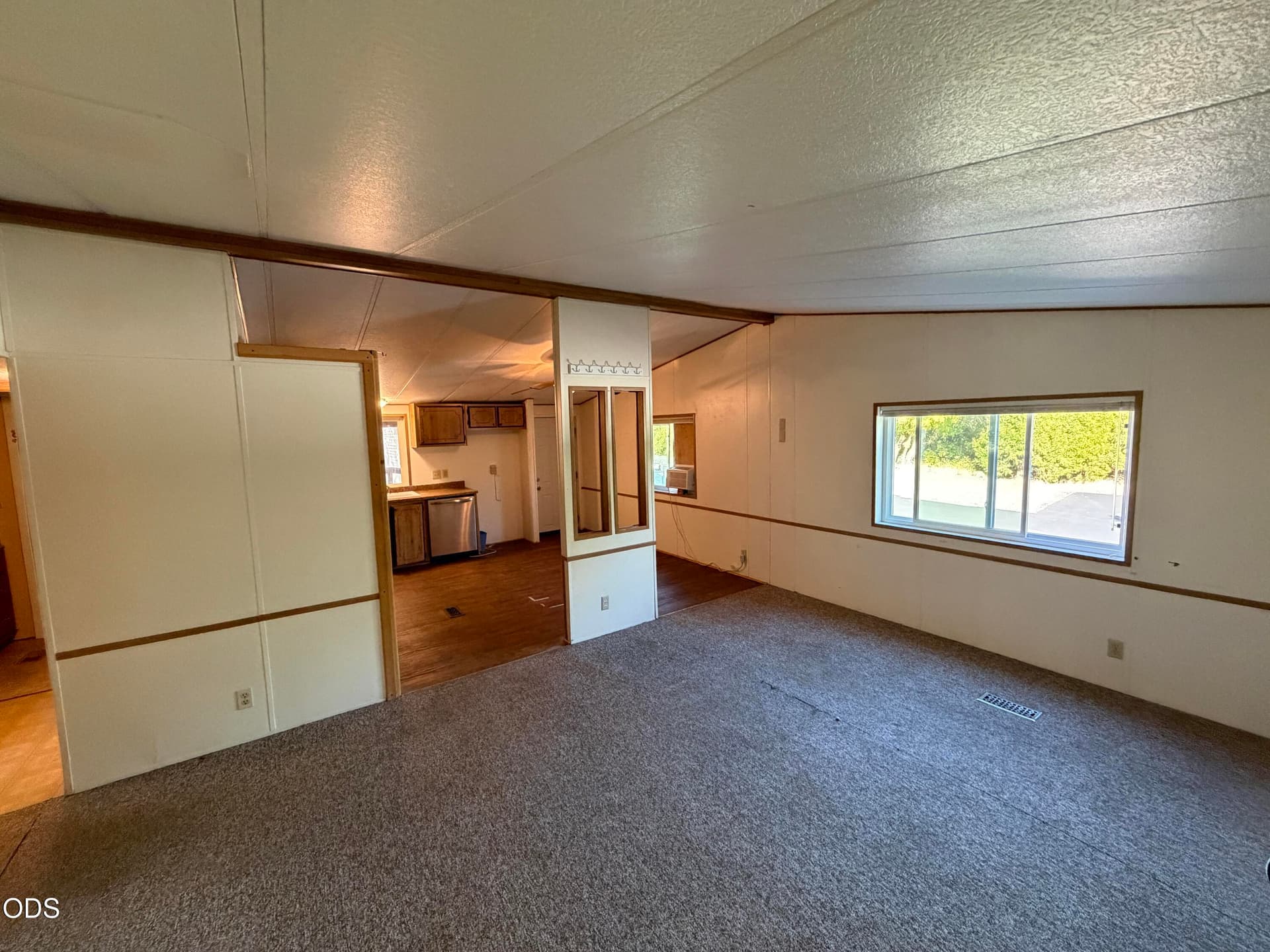 IMG_4002. Photo 3 of 14, 2325 NW Highland Avenue Unit 51, Grants Pass, OR 97526