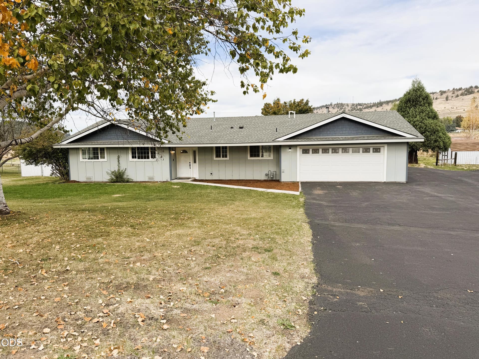 IMG_4194. Photo 3 of 42, 5220 Mason Lane, Klamath Falls, OR 97601