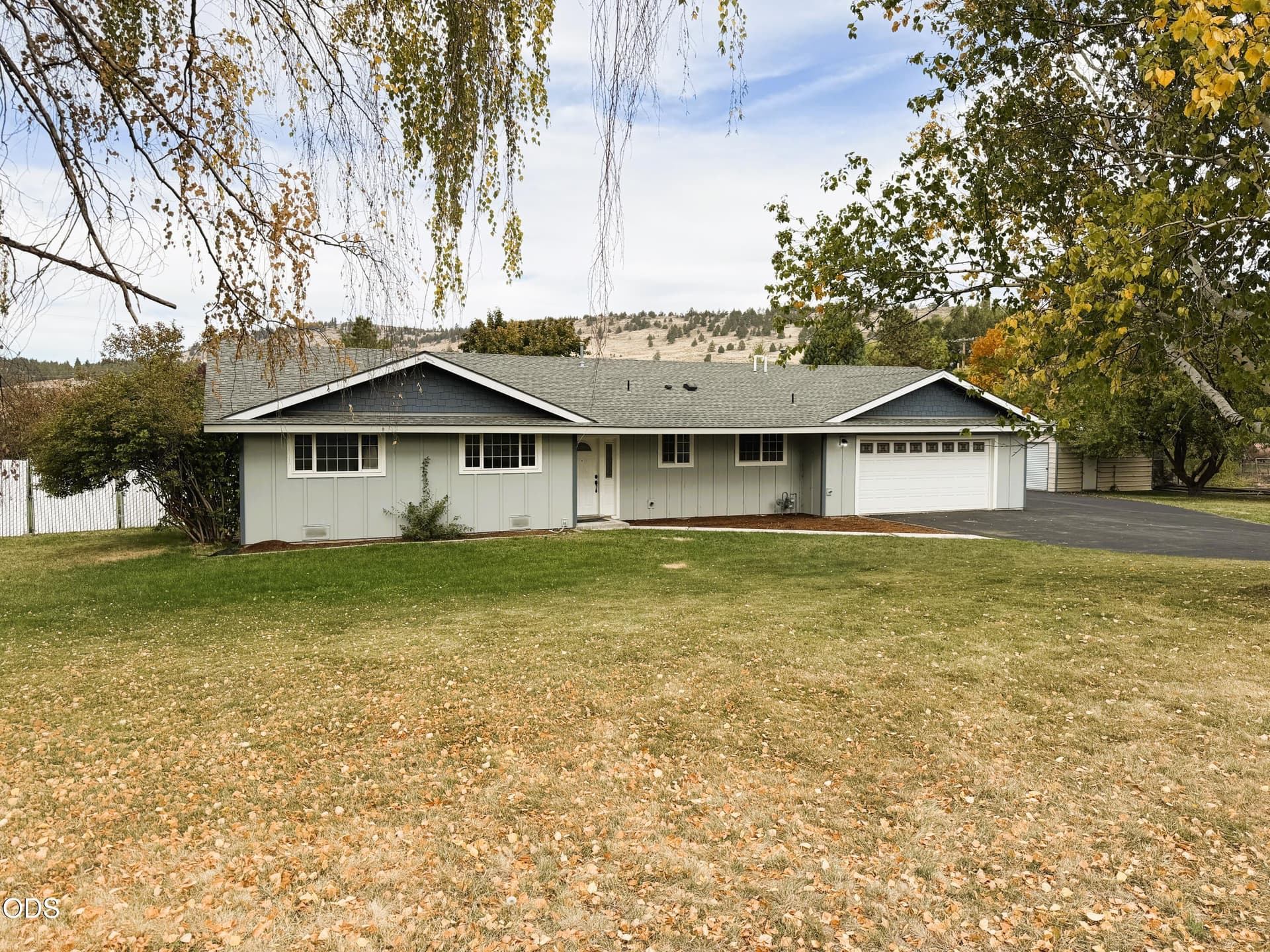 IMG_4196. Photo 4 of 42, 5220 Mason Lane, Klamath Falls, OR 97601