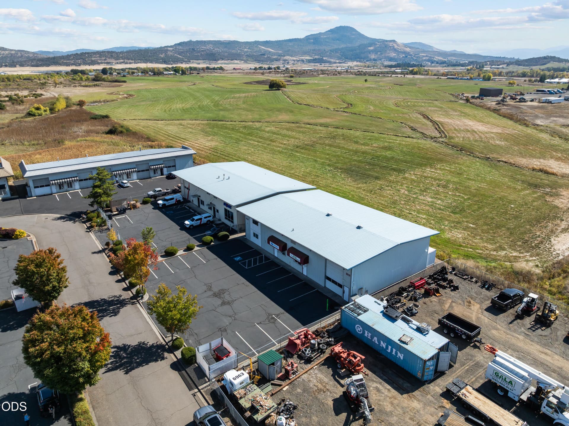Overhead View. Photo 1 of 30, 6026 Crater Lake Avenue, Medford, OR 97502