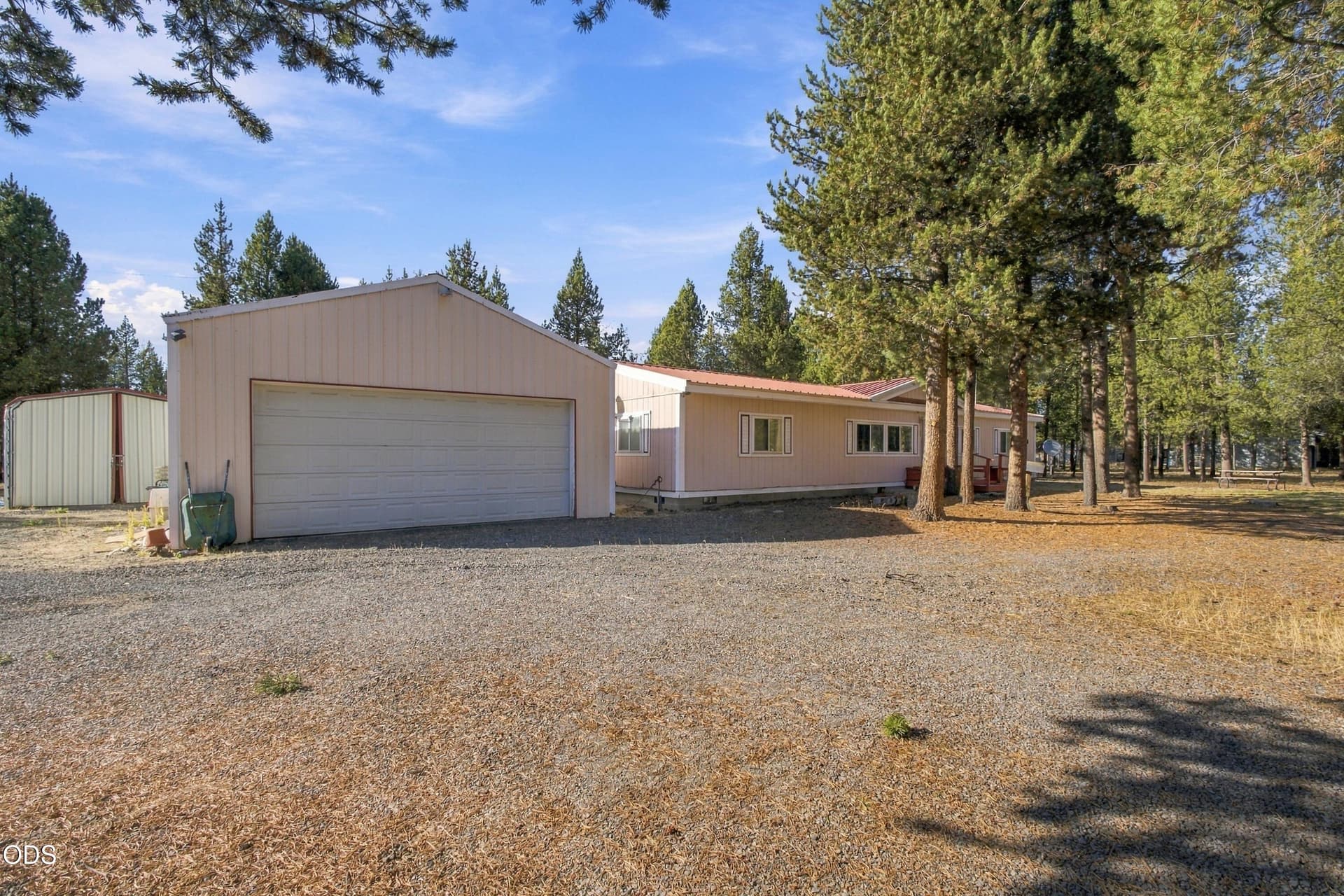 Front Garage 1.1. Photo 4 of 35, 144952 Birchwood Road, La Pine, OR 97739