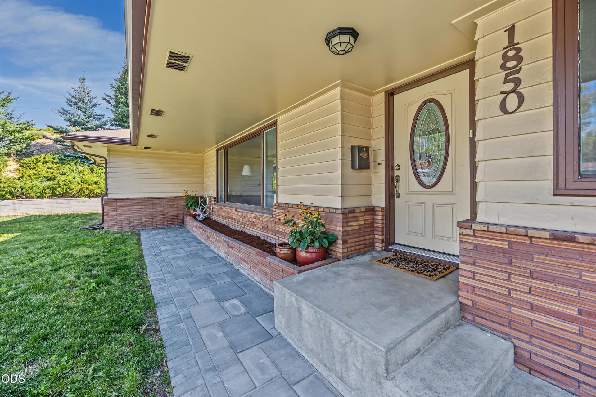 05_1850Lawerence. Photo 2 of 30, 1850 Lawrence Street, Klamath Falls, OR 97601