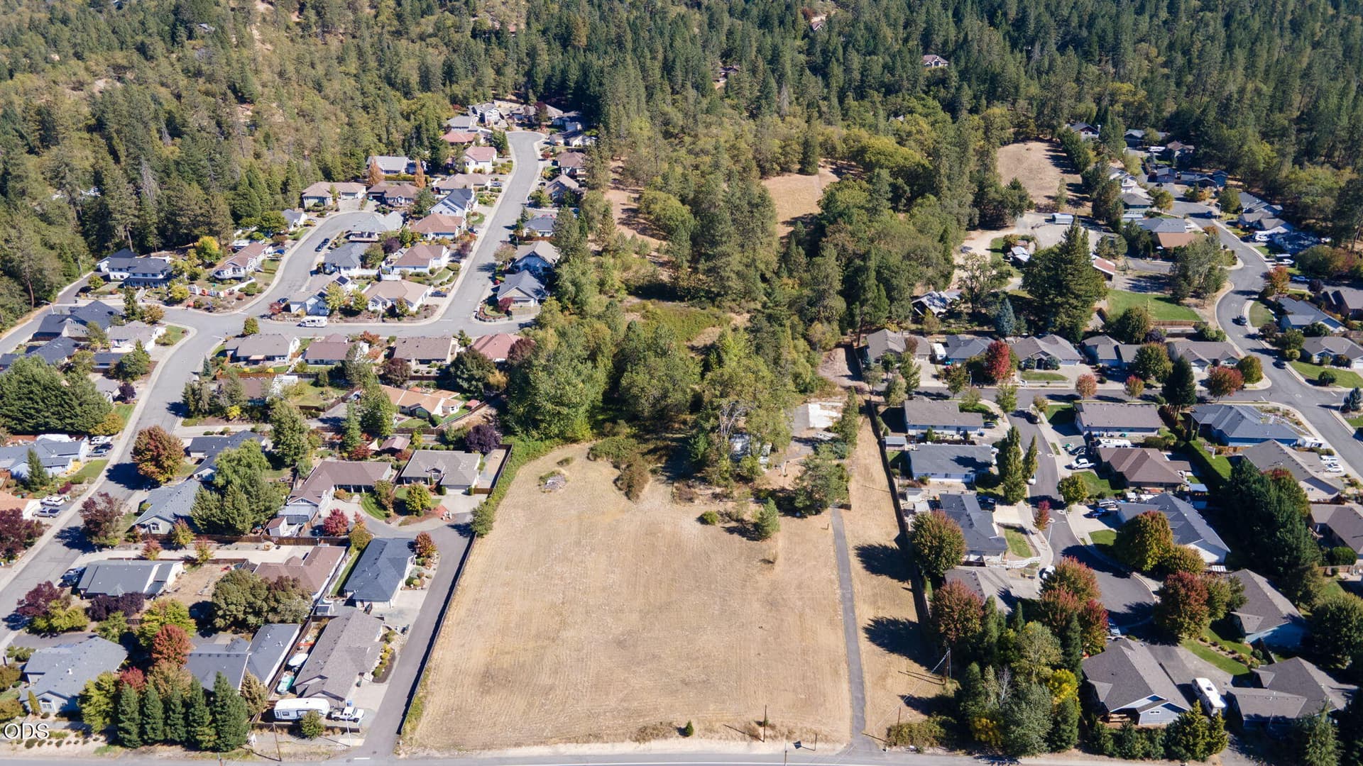 2. Photo 2 of 37, 2849 Williams Highway, Grants Pass, OR 97527