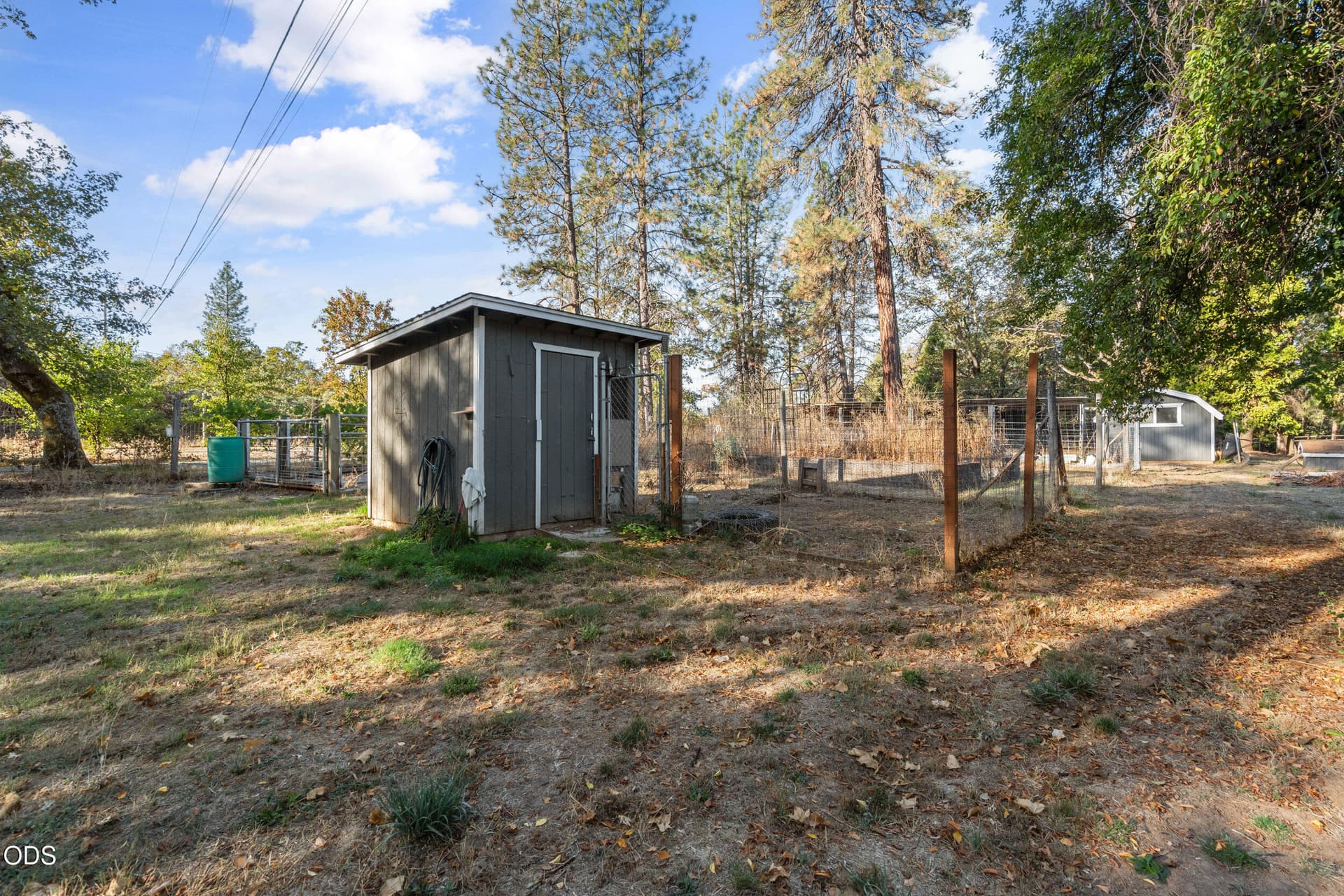 3_7616 monument dr-02. Photo 5 of 61, 7616 Monument Drive, Grants Pass, OR 97526