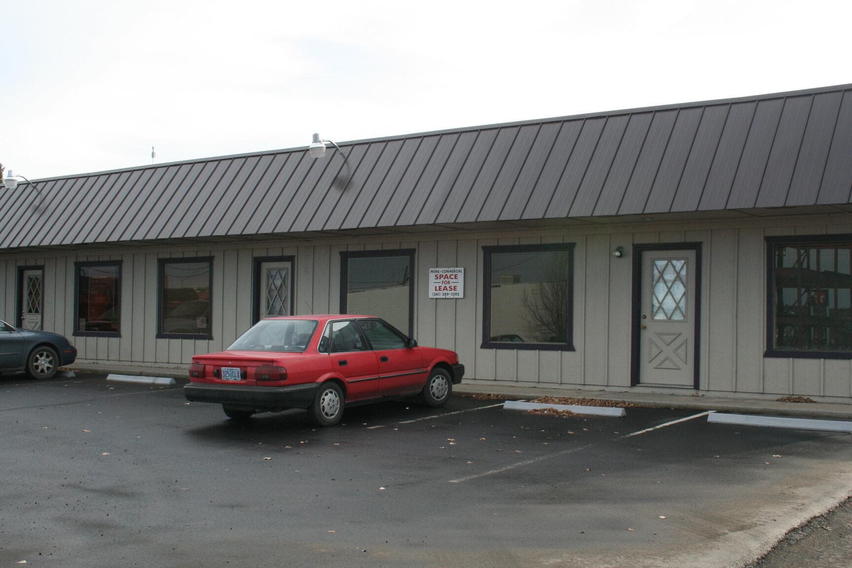 Hiskey Building. Photo 2 of 7, 242 SW 4th Street Unit E, Madras, OR 97741