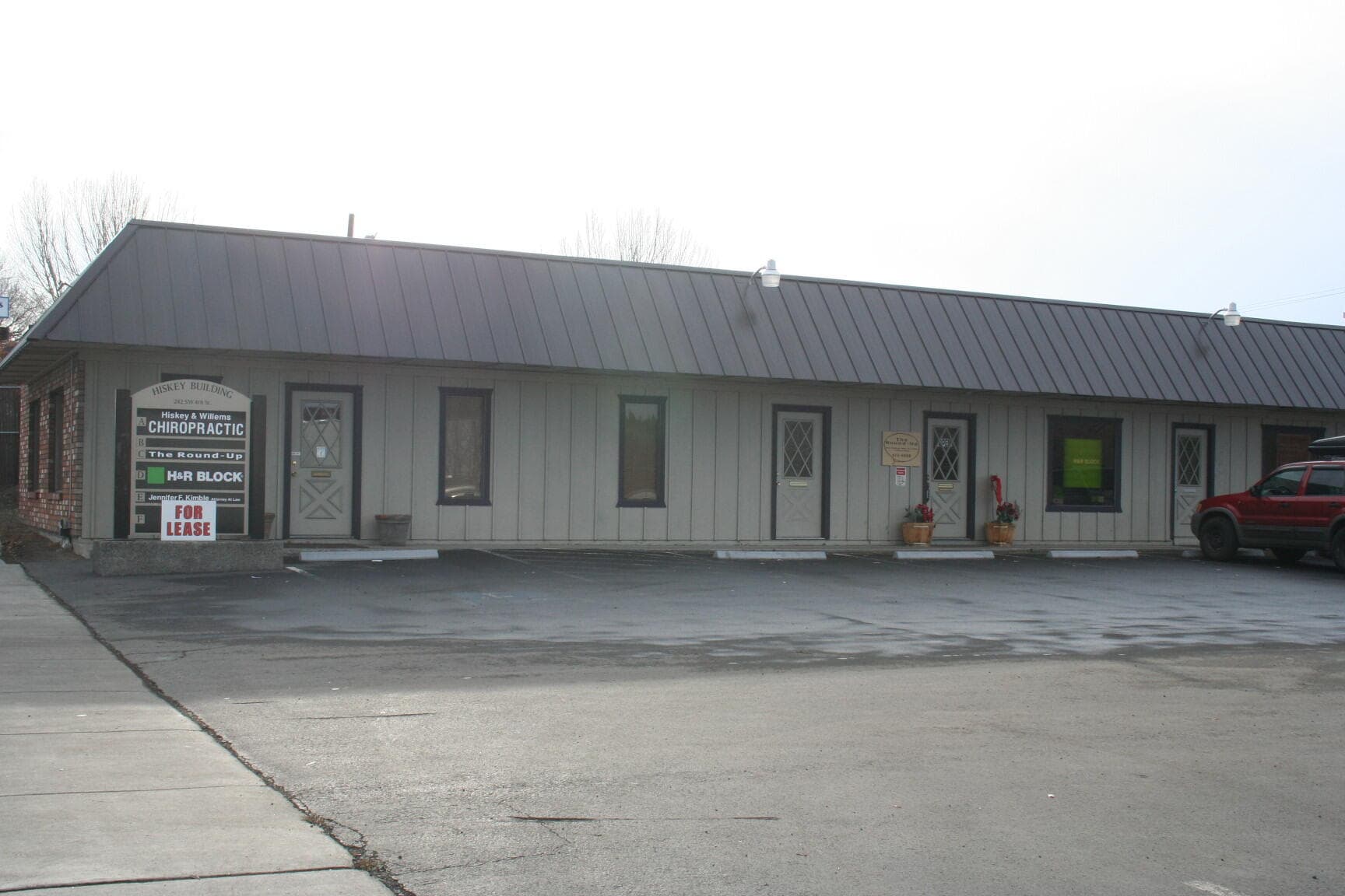 Hiskey Building. Photo 1 of 7, 242 SW 4th Street Unit E, Madras, OR 97741