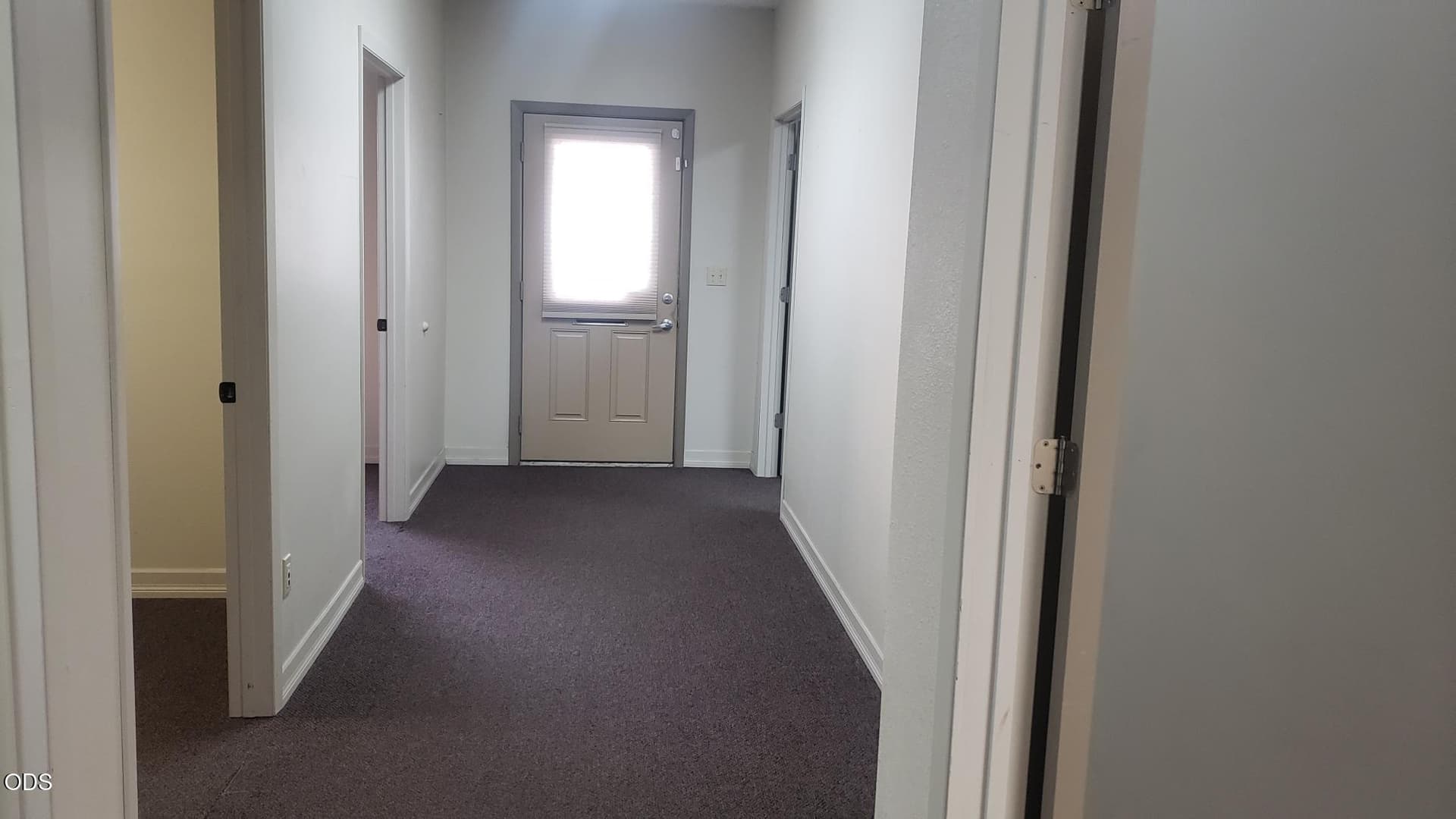 Hallway. Photo 3 of 7, 242 SW 4th Street Unit E, Madras, OR 97741
