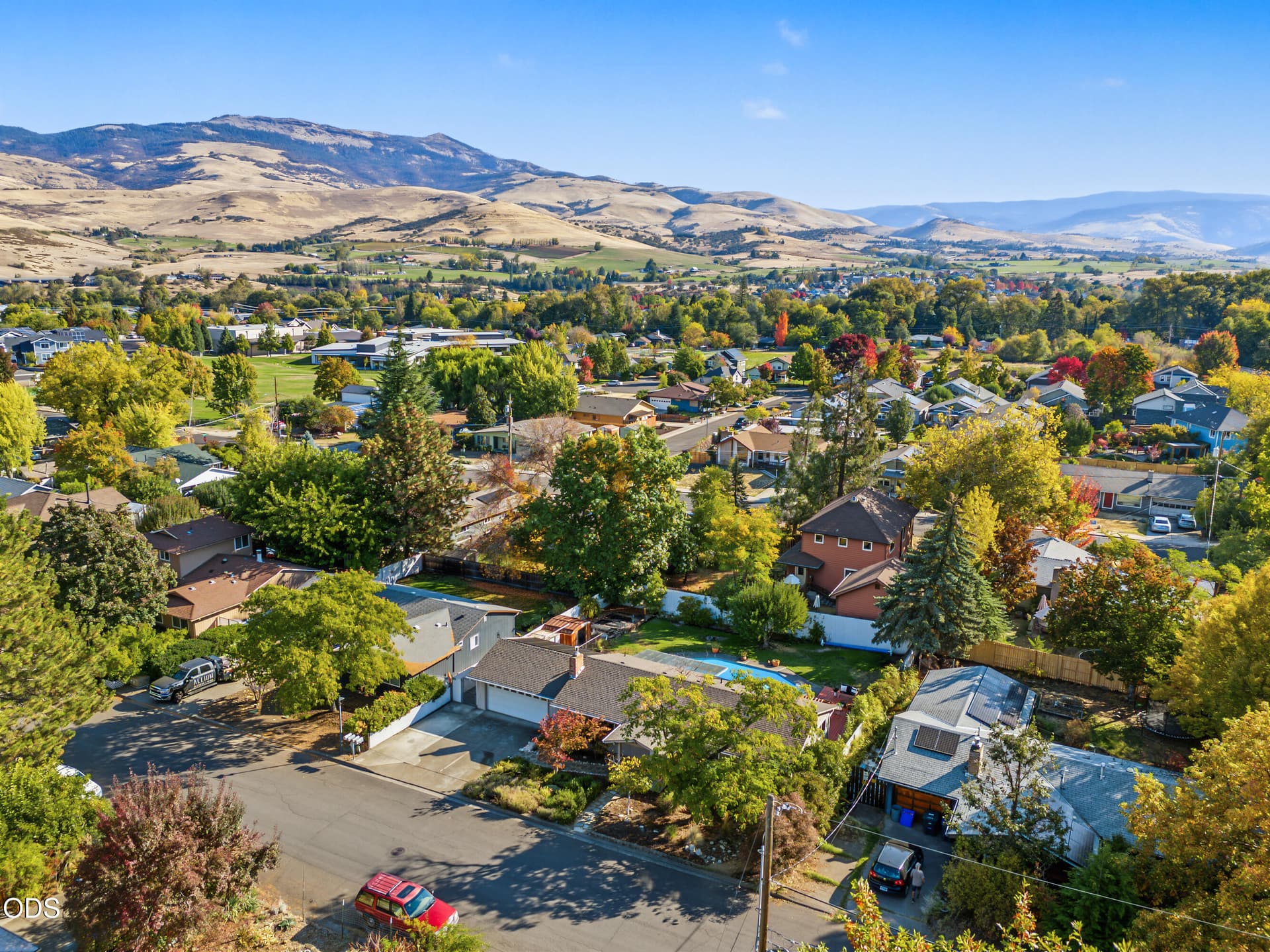 1. Photo 1 of 36, 482 Drager Street, Ashland, OR 97520