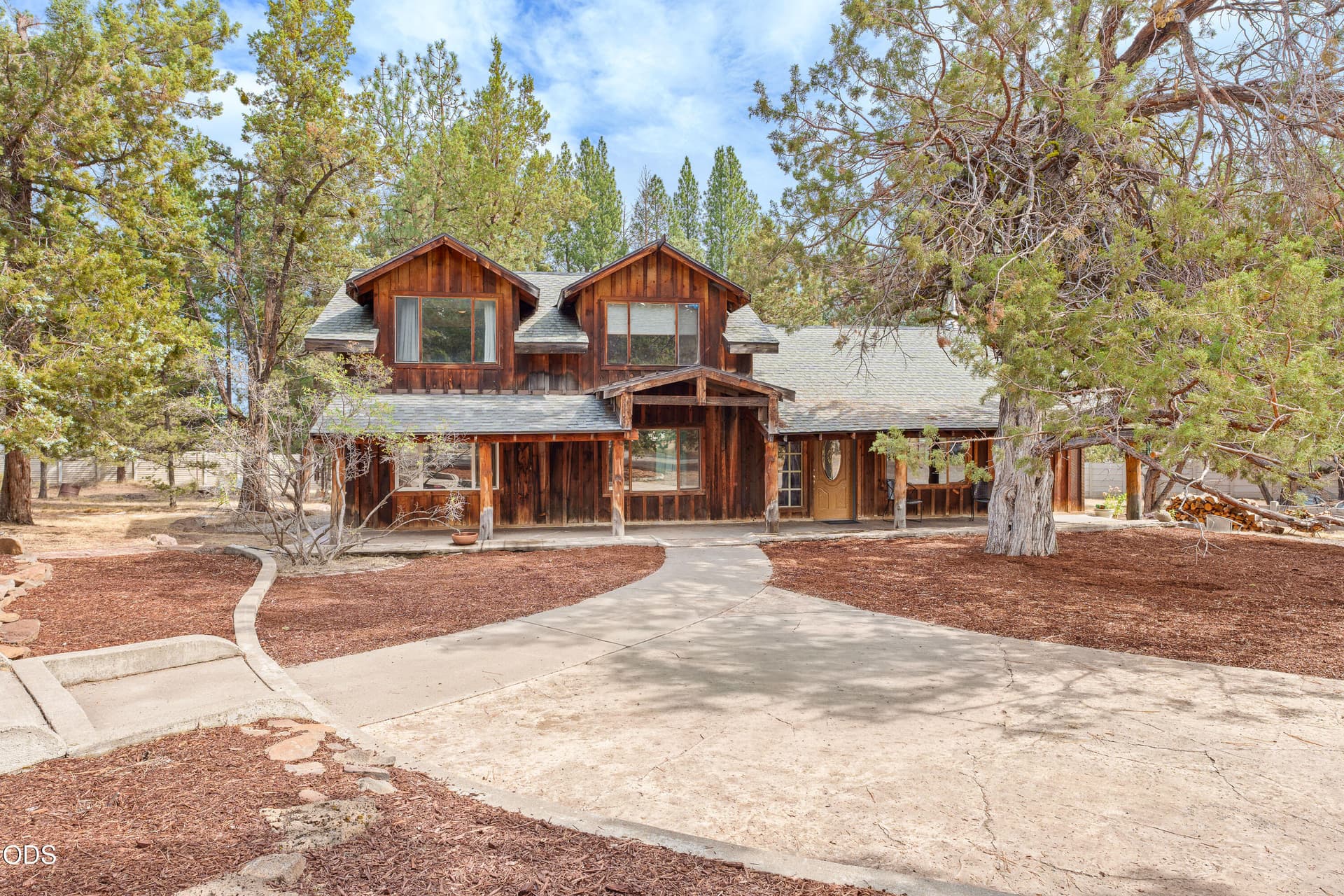 1. Photo 1 of 50, 67439 Highway 20, Bend, OR 97703