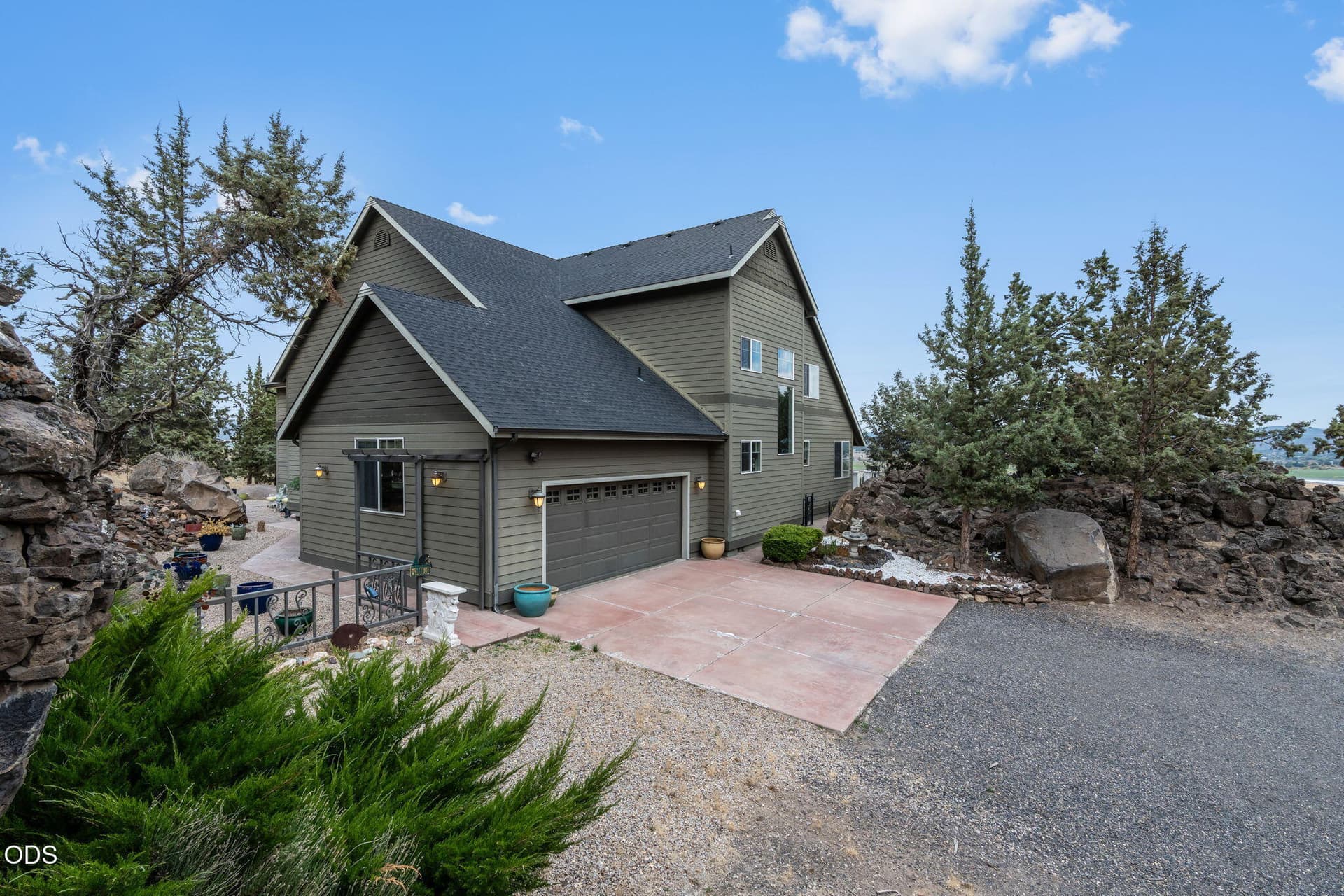2026_09_24_2483_century_dr_pv-2. Photo 3 of 61, 2483 NW Century Drive, Prineville, OR 97754