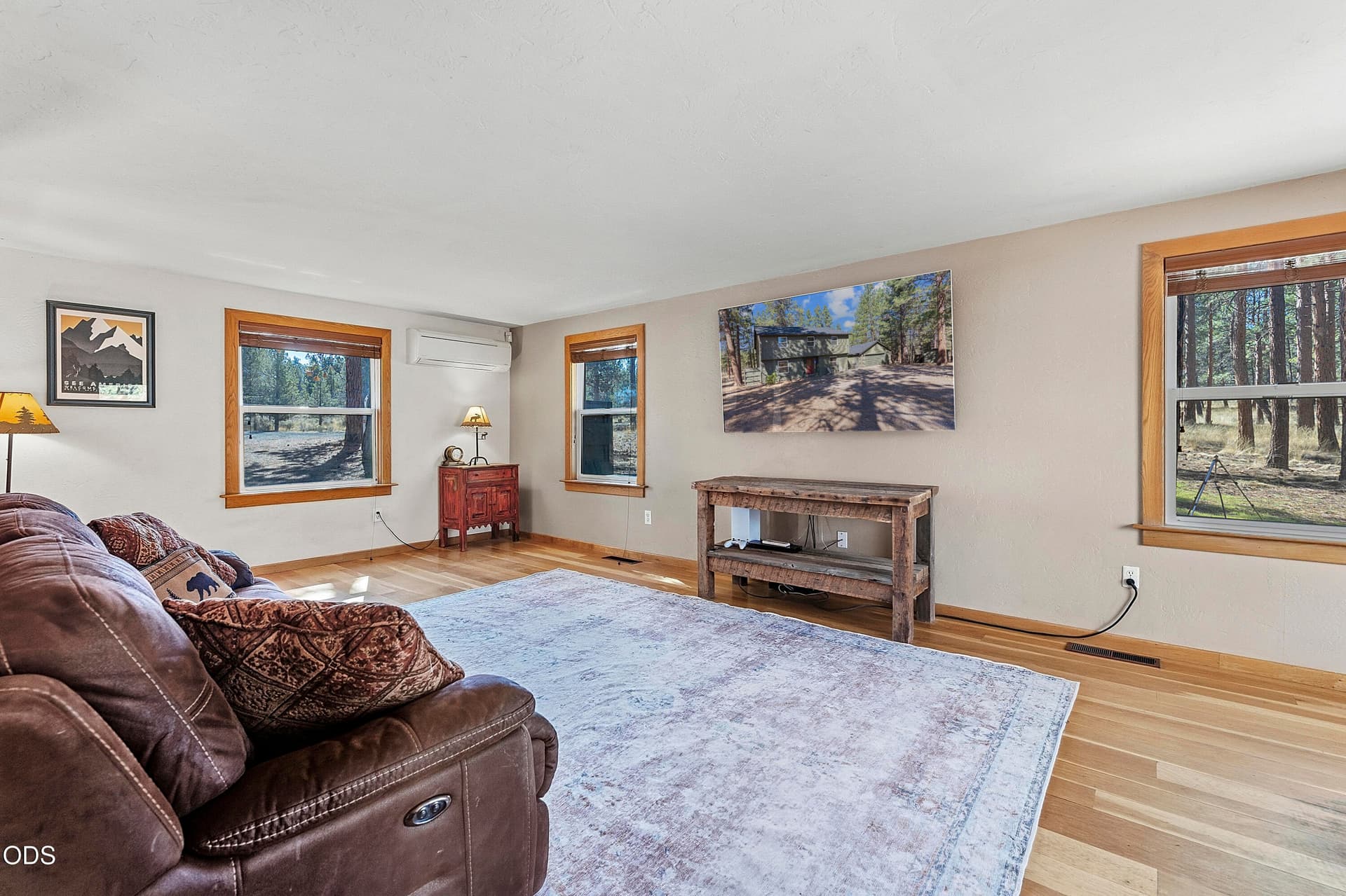 Living Room 2. Photo 5 of 37, 69173 Bay Drive, Sisters, OR 97759