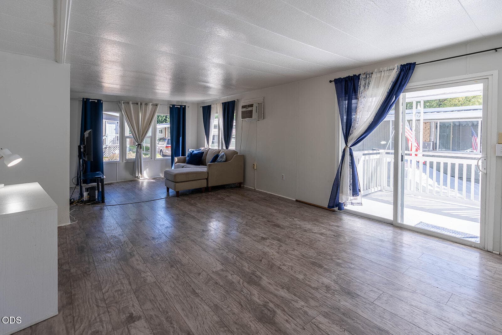 BVerkPhoto-17. Photo 2 of 21, 1246 2nd Avenue Unit 7, Gold Hill, OR 97525