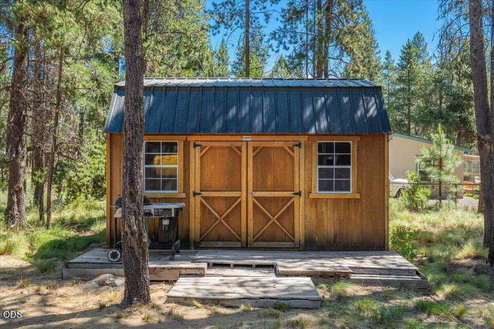 7. Photo 3 of 27, 56252 Comet Drive, Bend, OR 97707