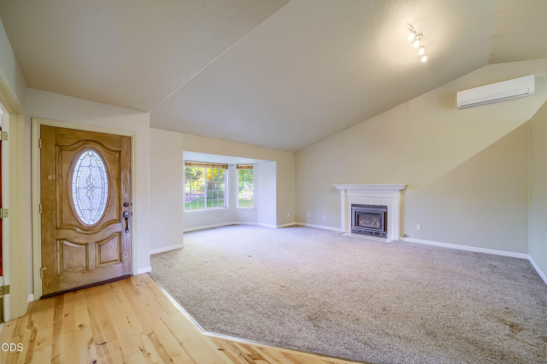 2120 NW Ivy Ave-1. Photo 2 of 38, 2120 NW Ivy Avenue, Redmond, OR 97756