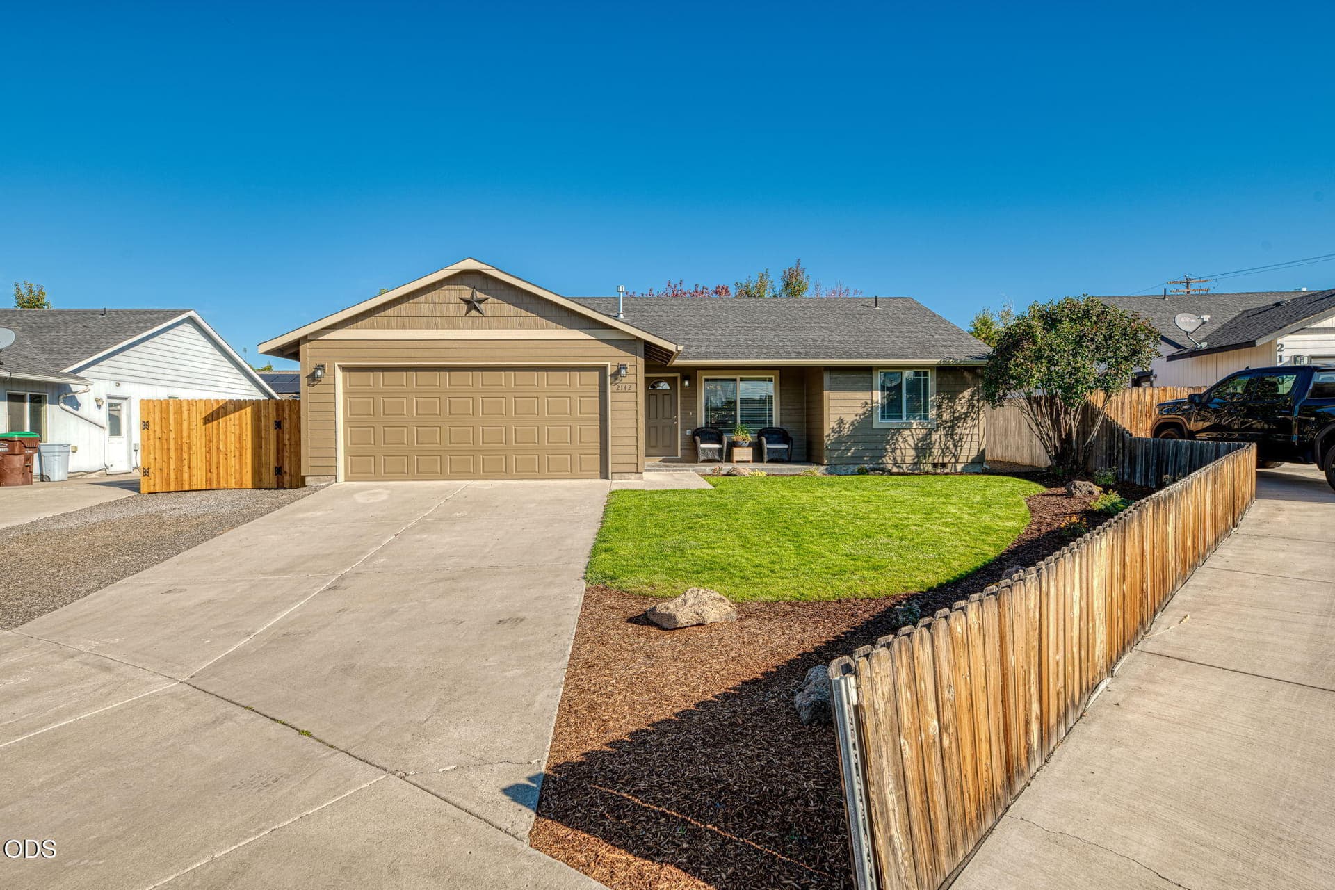1-web-or-mls-Wolverine Loop 2. Photo 1 of 49, 2142 NE Wolverine Loop, Prineville, OR 97754