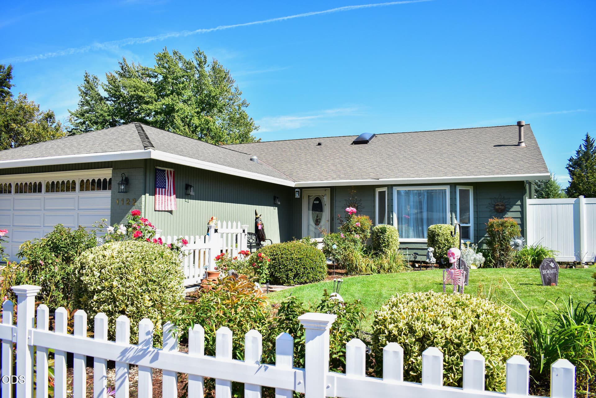 1122 East Hills MLS 1. Photo 1 of 22, 1122 Easthills Court, Medford, OR 97504