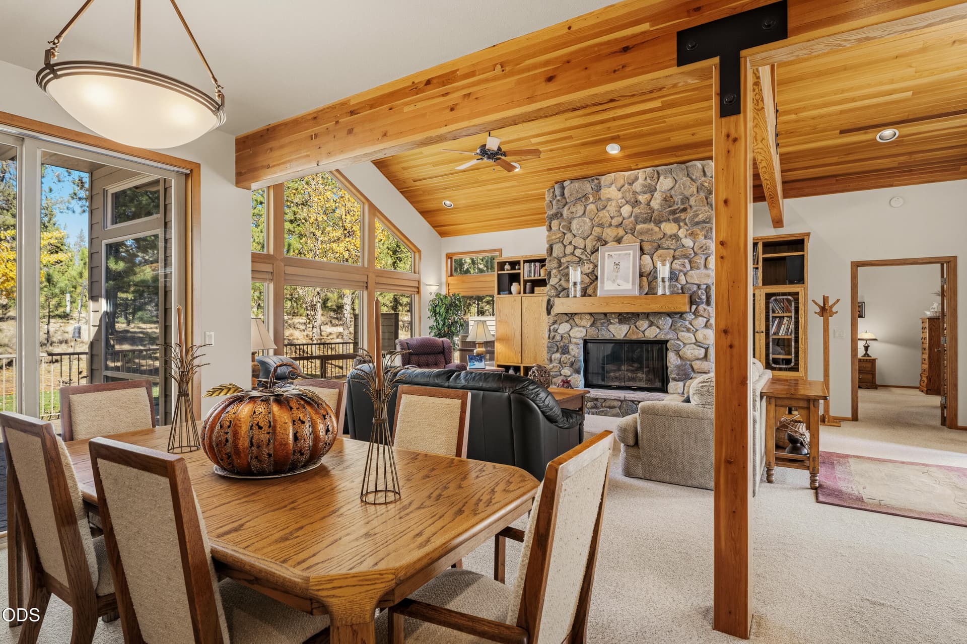Formal Dining Room. Photo 3 of 34, 58210 McNary Lane Unit 1, Sunriver, OR 97707