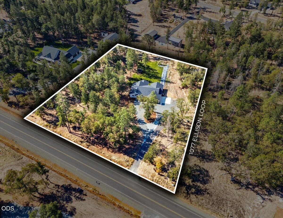 59-59. Photo 4 of 44, 1077 Ellison Loop, Merlin, OR 97532