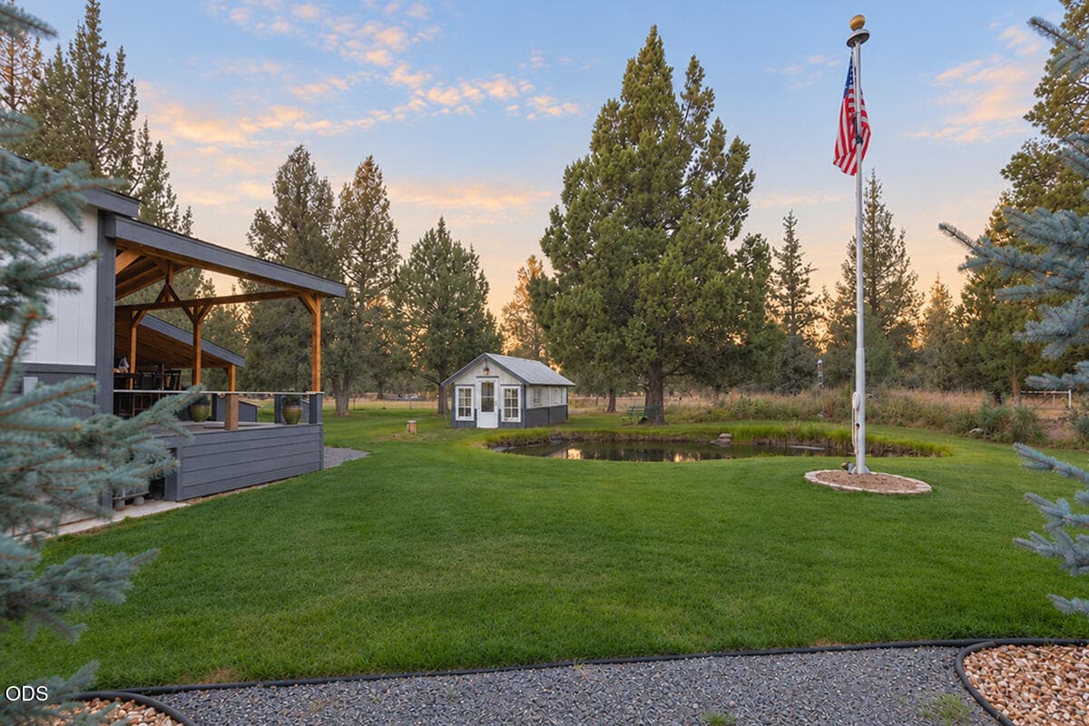 Pond. Photo 1 of 14, 65313 Saddle Drive, Bend, OR 97703