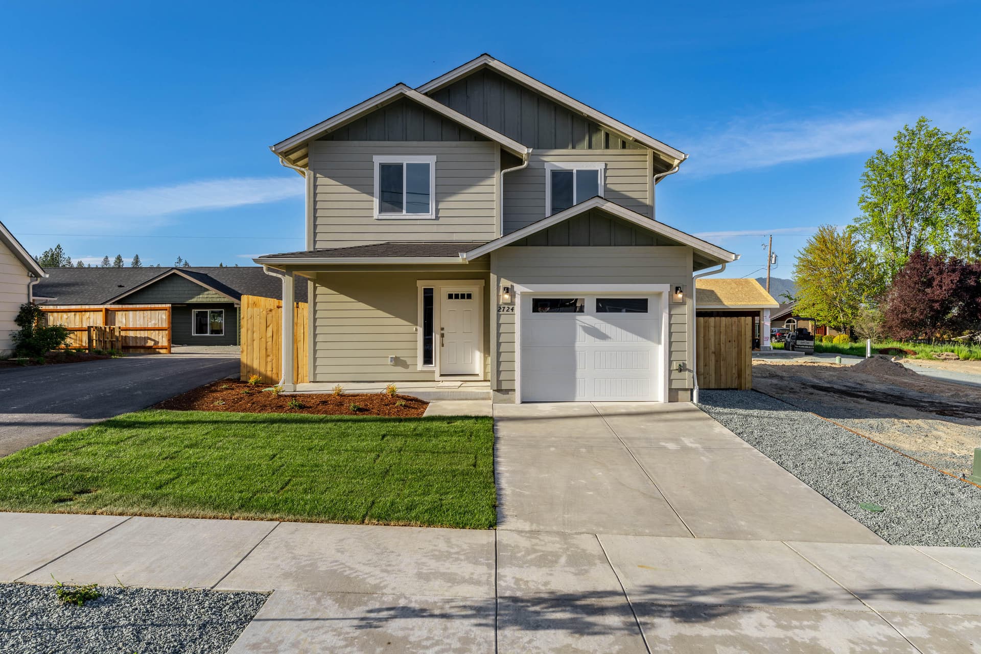 05-EXT2 (2 of 4). Photo 1 of 39, 2724 Denton Trail, Grants Pass, OR 97527