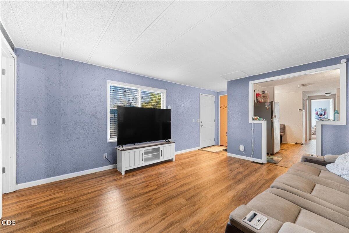 09-Living Room. Photo 5 of 15, 380 W Gregory Road Unit UNIT 4, Central Point, OR 97502