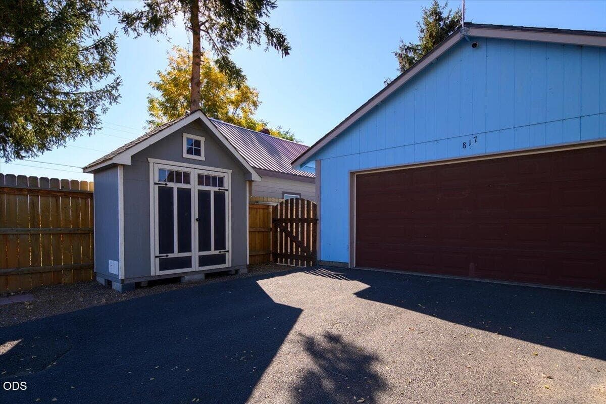 03-817 2nd Avenue, Culver-3. Photo 3 of 35, 817 2nd Street, Culver, OR 97734