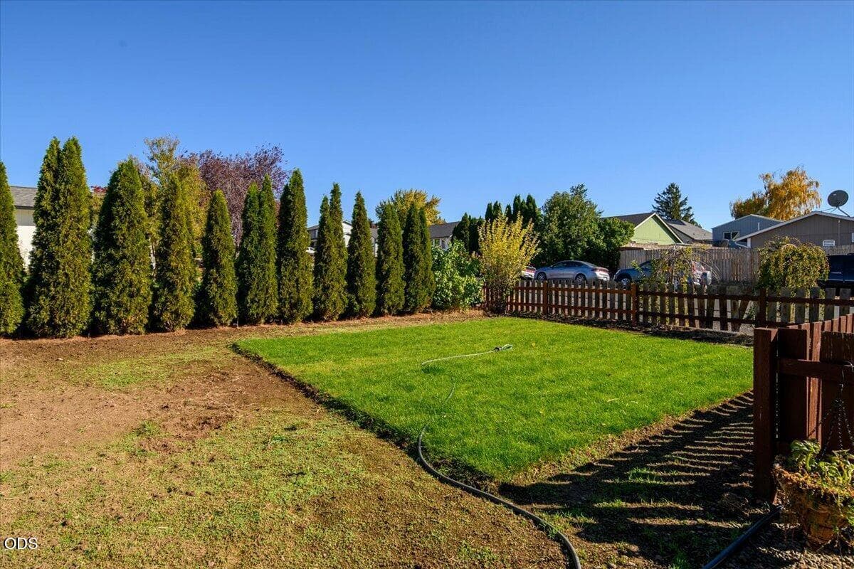 2 - 03-401 Metolius St, Culver-3. Photo 2 of 30, 401 E Metolius Street, Culver, OR 97734