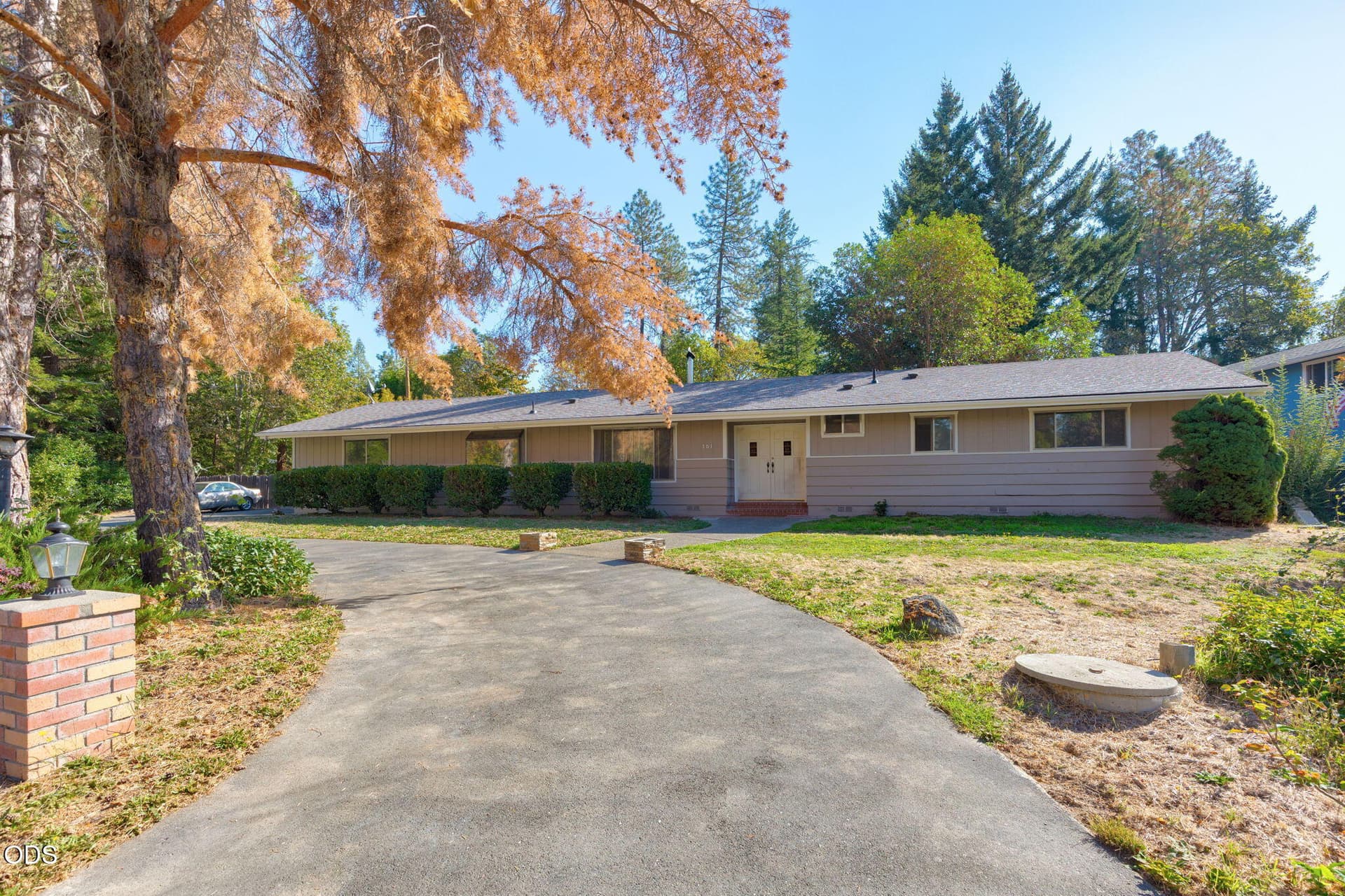 2-web-or-mls-151-verna-ln. Photo 2 of 48, 151 Verna Lane, Grants Pass, OR 97527