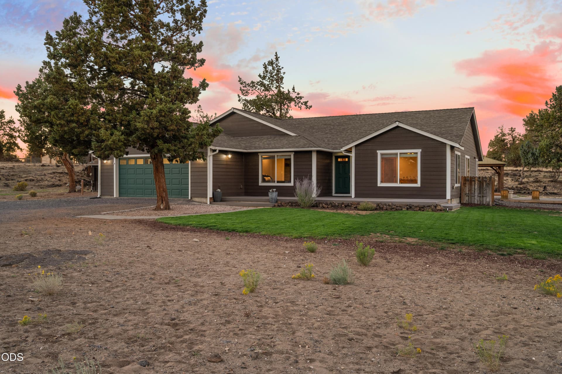 5391FrankWay-65. Photo 2 of 77, 5391 NW Frank Way, Redmond, OR 97756