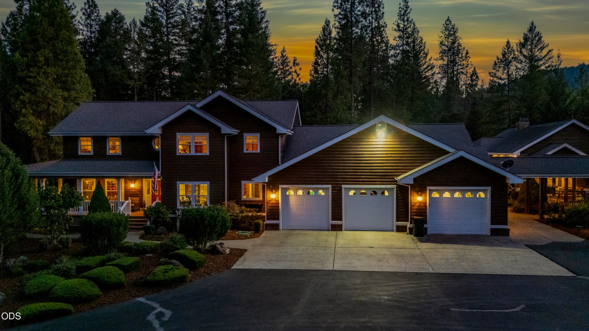 Twilight at 148 Carlos. Photo 1 of 91, 148 Carlos Avenue, Rogue River, OR 97537