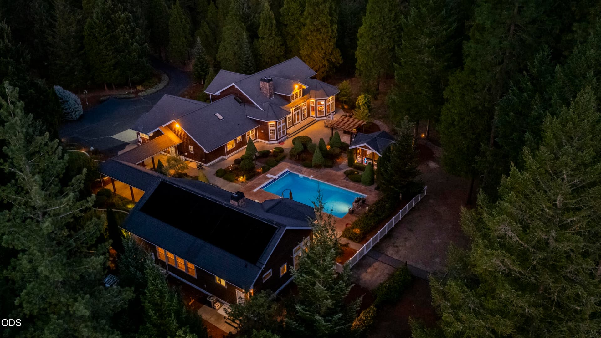 Relax & enjoy. Photo 5 of 91, 148 Carlos Avenue, Rogue River, OR 97537