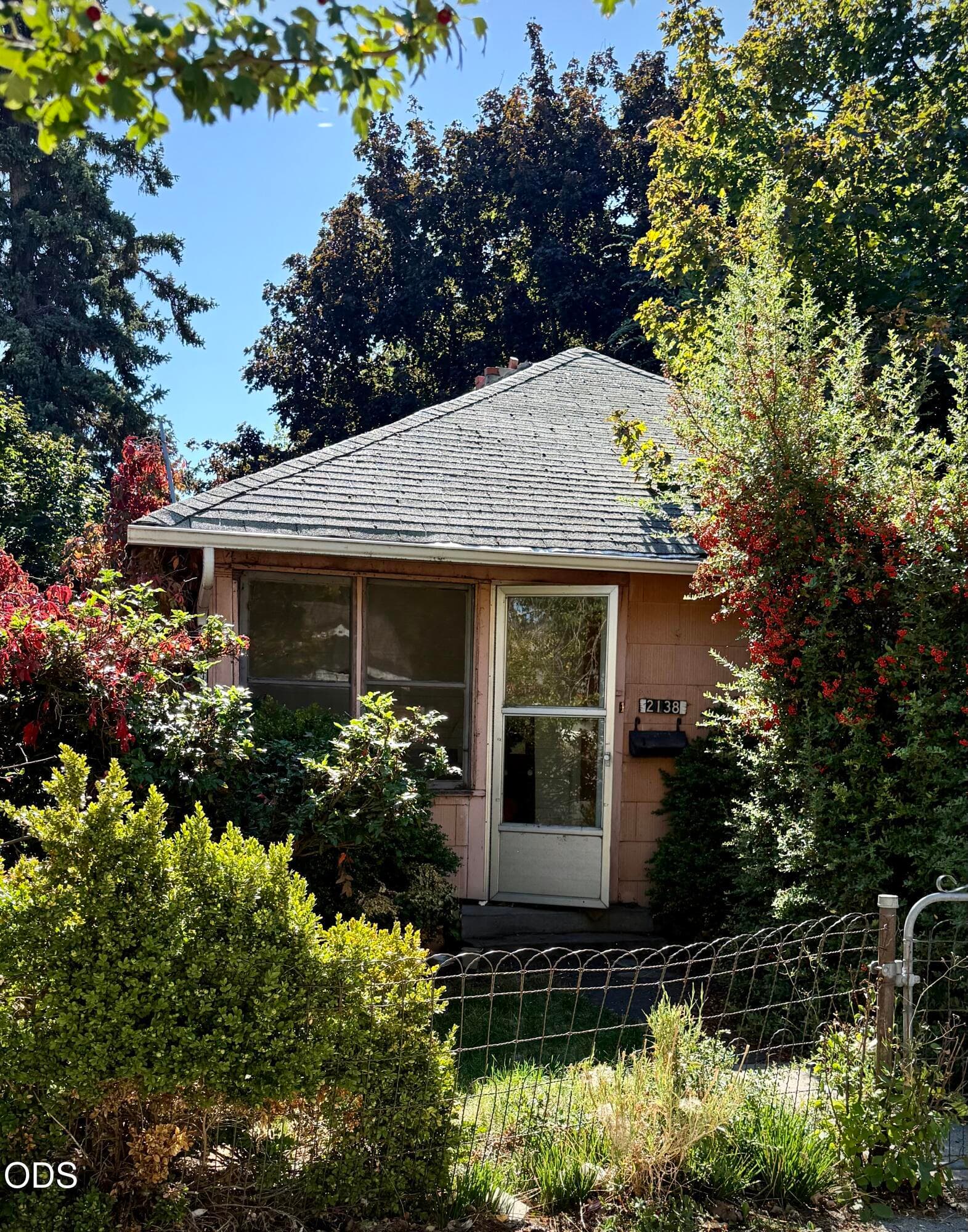 IMG_5527. Photo 1 of 2, 2138 Vine Avenue, Klamath Falls, OR 97601