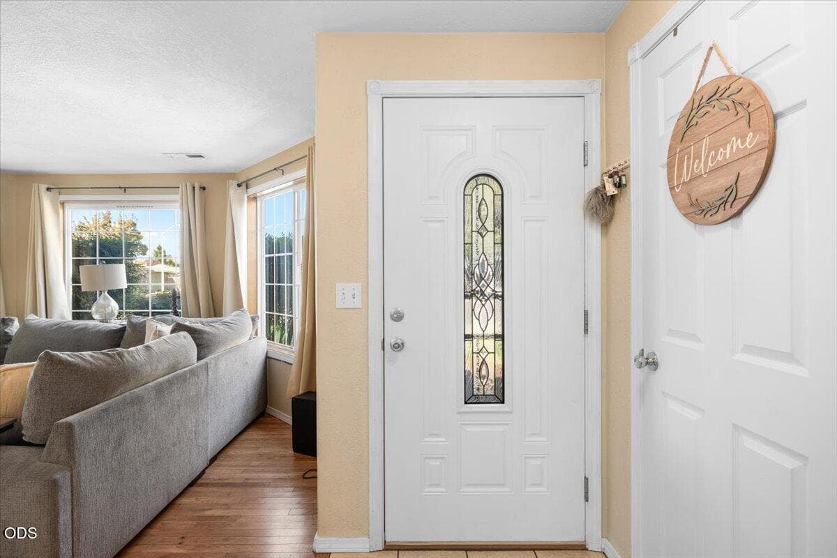05-CI_4754. Photo 4 of 24, 1198 Glengrove Avenue, Central Point, OR 97502