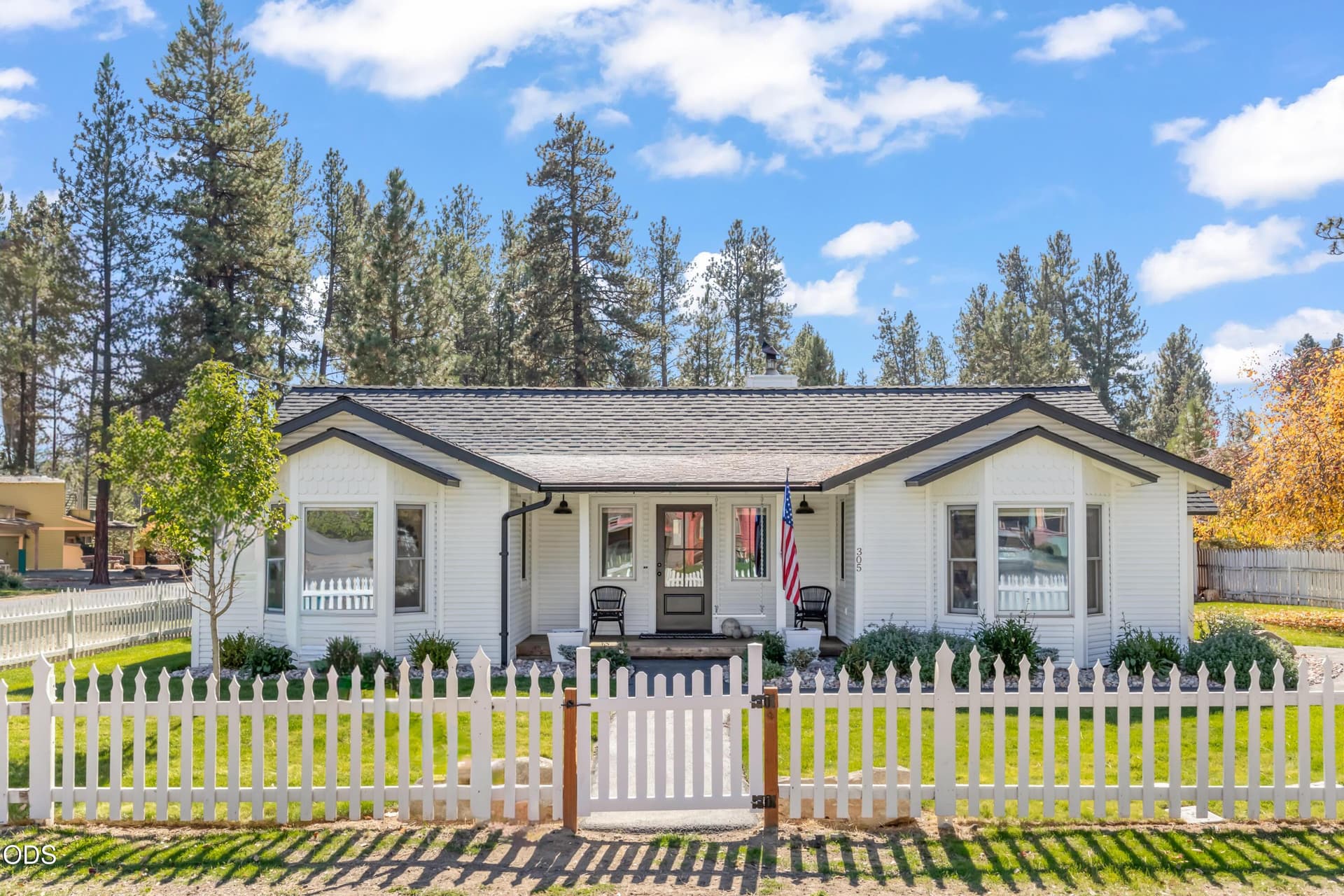 Welcome Home!. Photo 1 of 38, 305 W Washington Avenue, Sisters, OR 97759