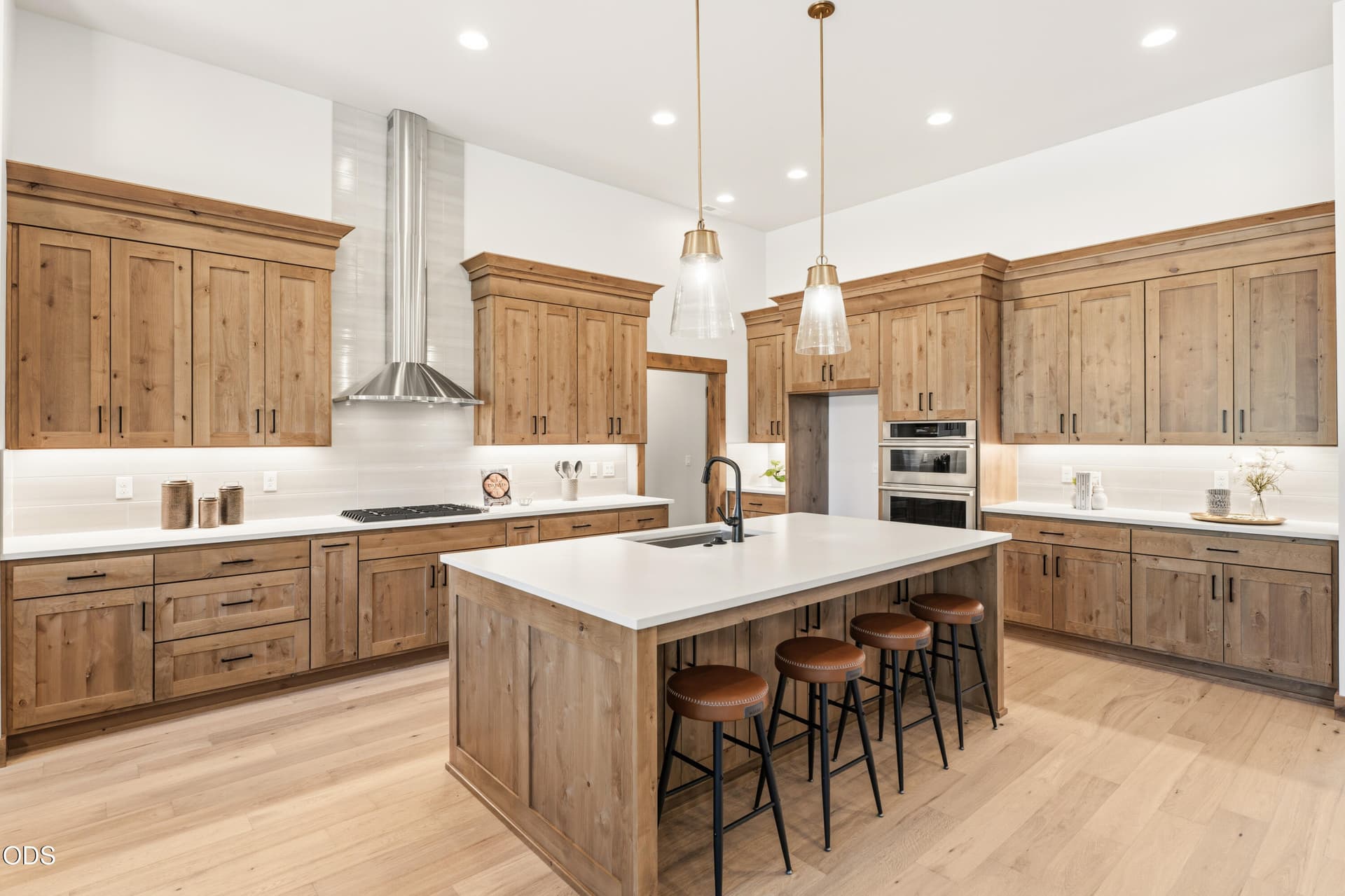 Kitchen. Photo 5 of 18, 17739 Preservation Loop Unit 473, Bend, OR 97707